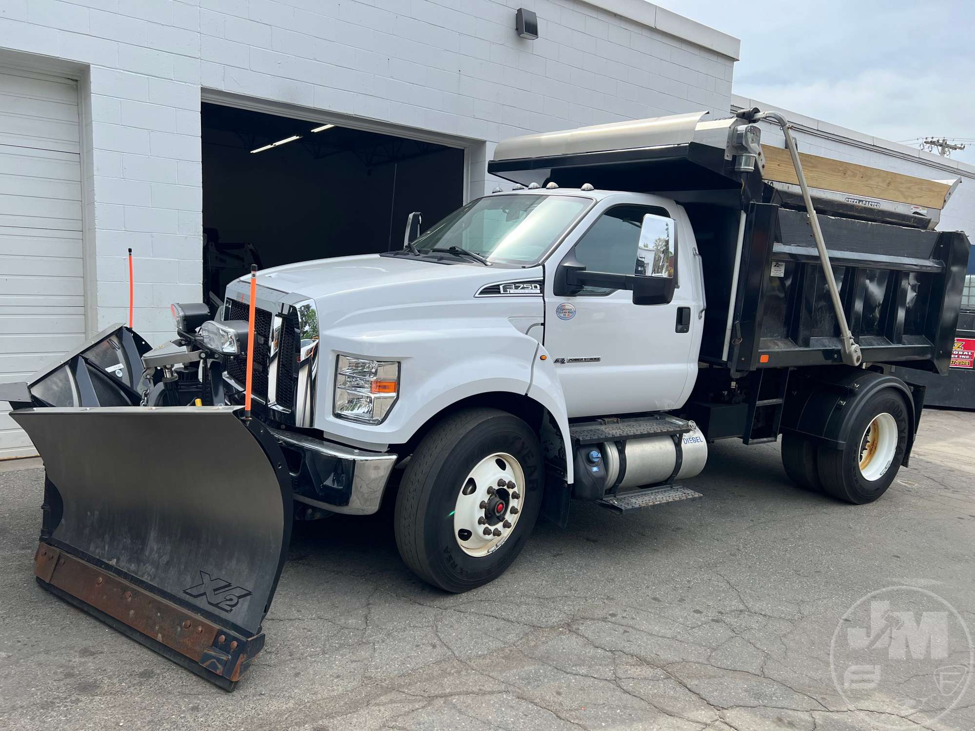 Photo of a 2023 Ford F-750