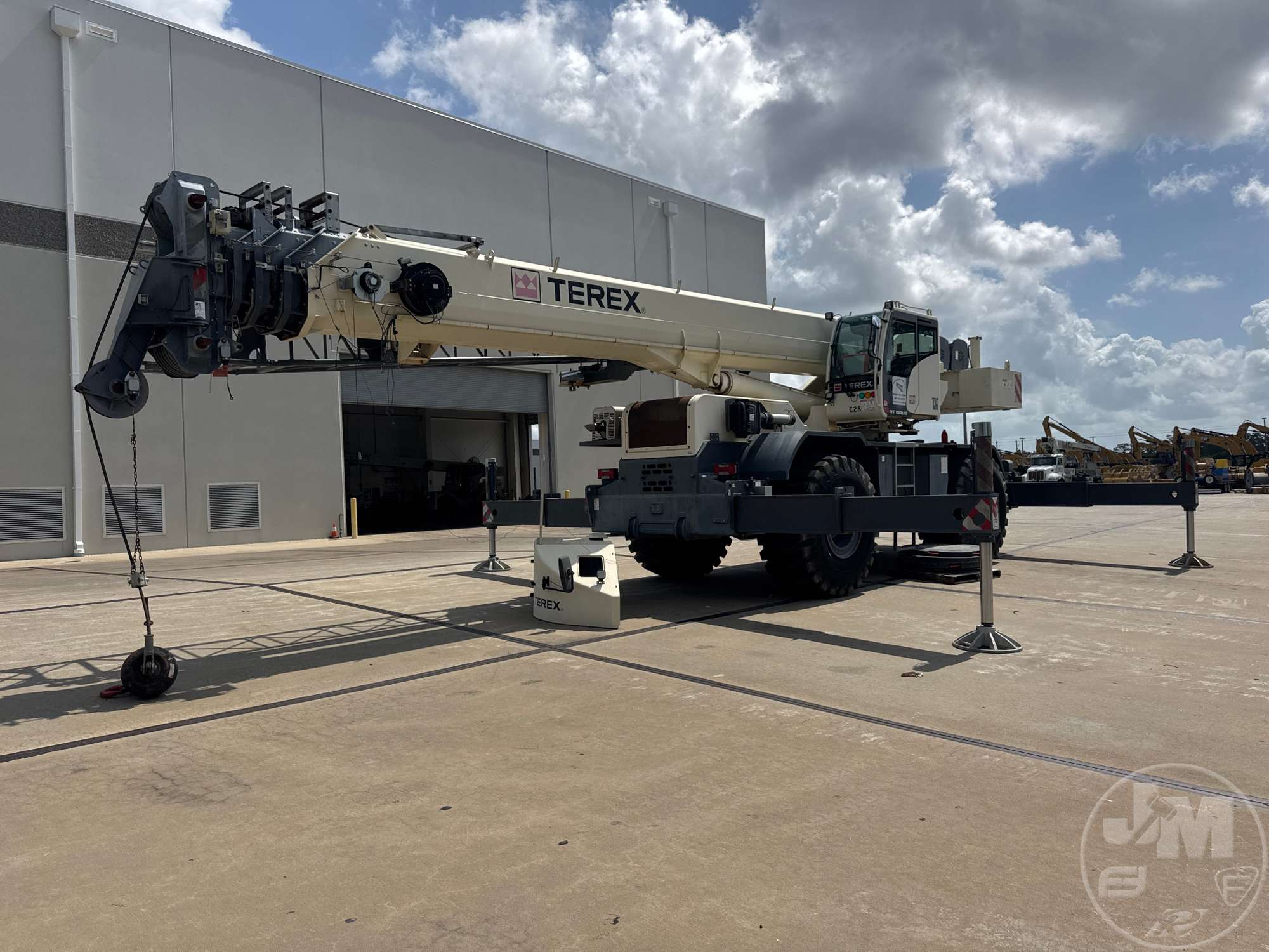 Photo of a 2019 Terex RT 100US