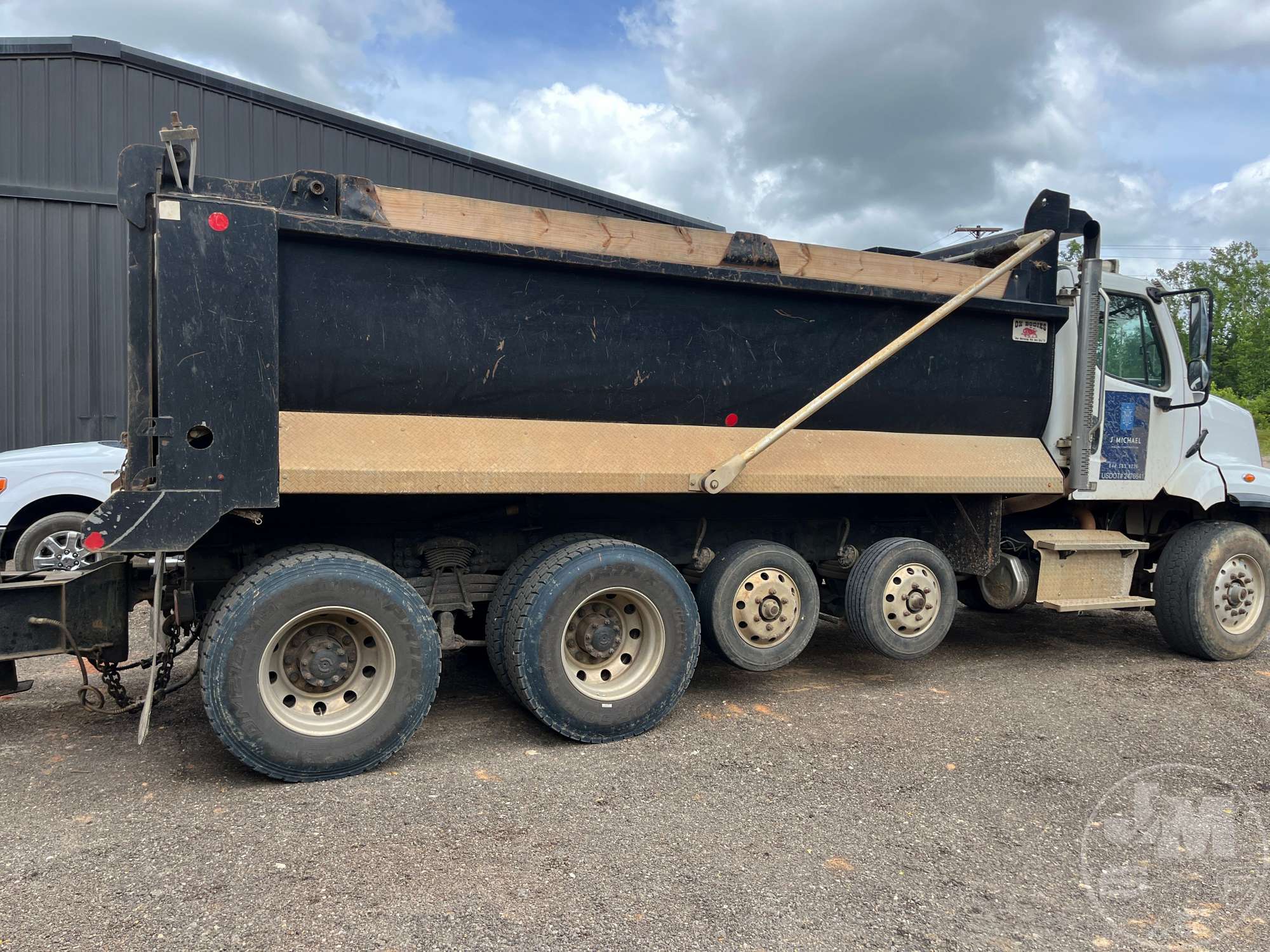 2018 Freightliner 108SD