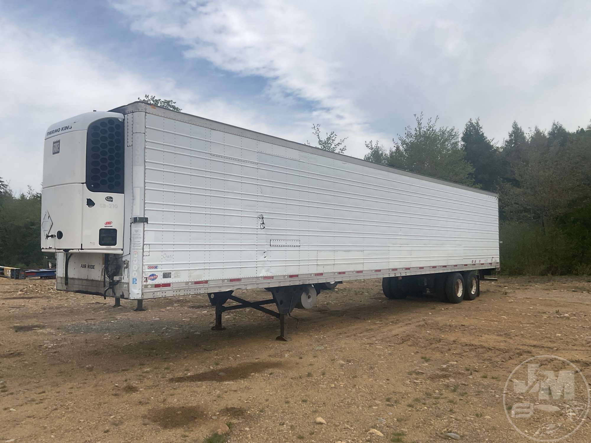 Photo of a 2008 Utility 3000R