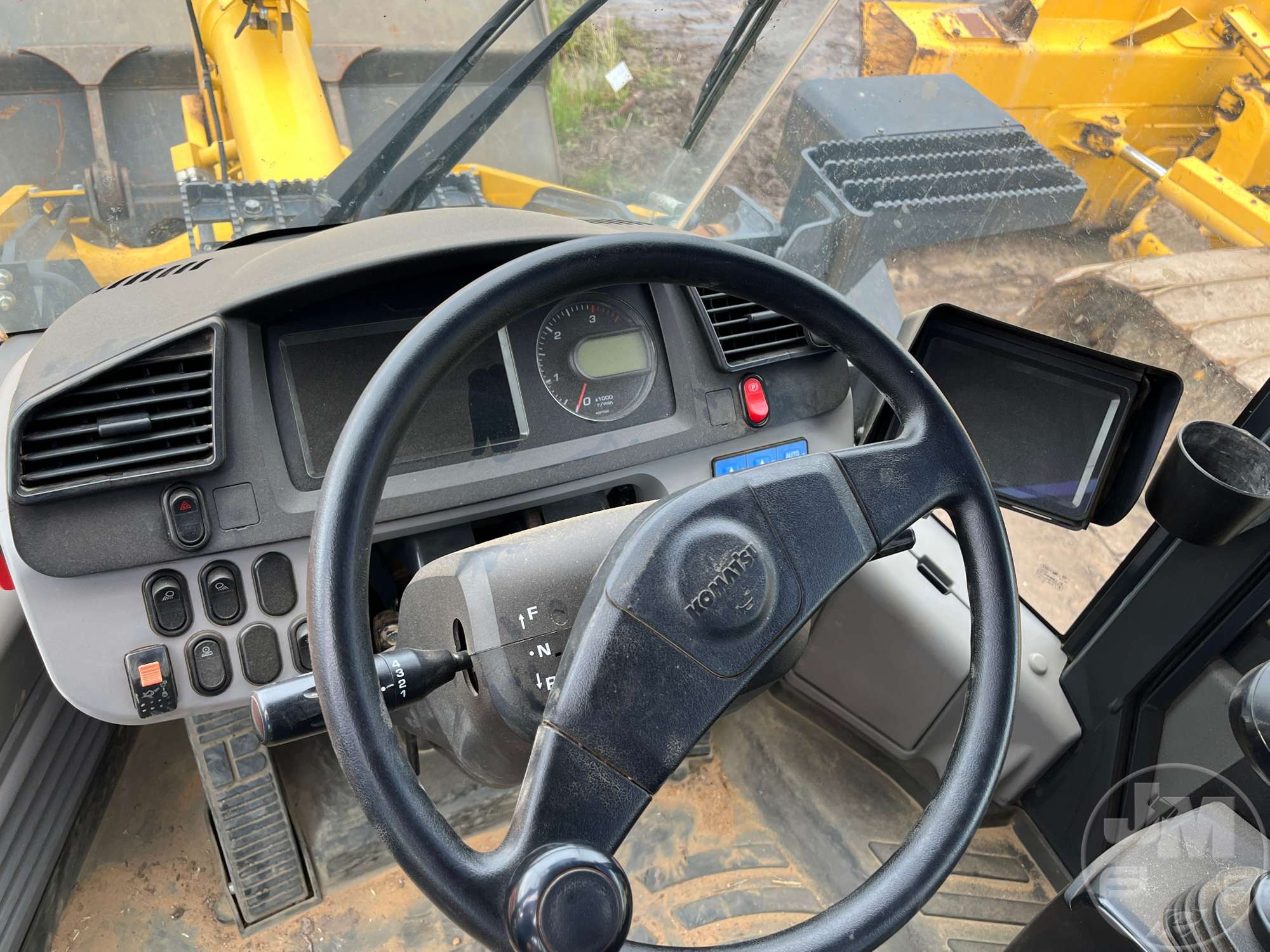 2023 Komatsu WA200-8