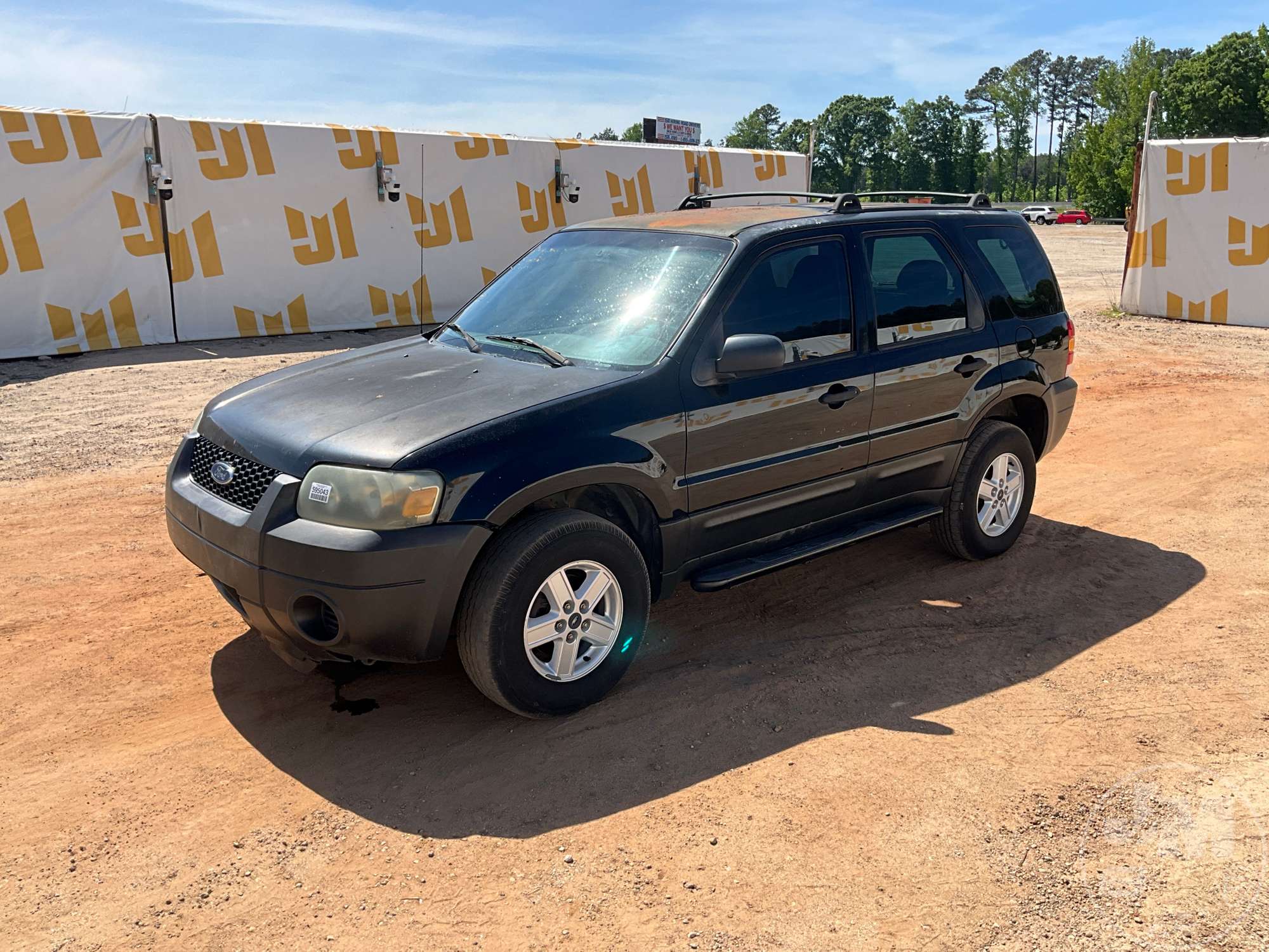 Photo of a 2005 Ford Escape