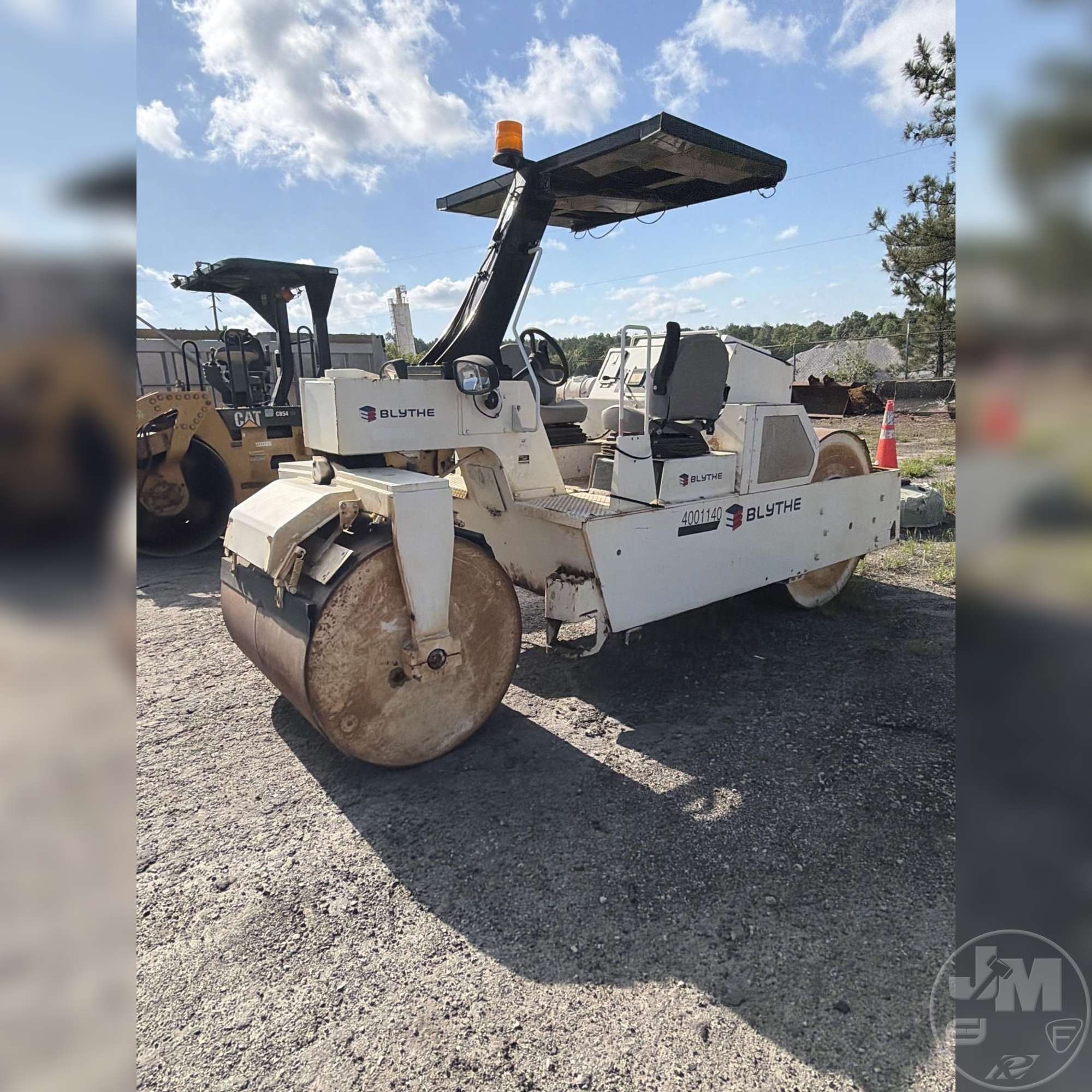 Photo of a 2018 Weiler C307A