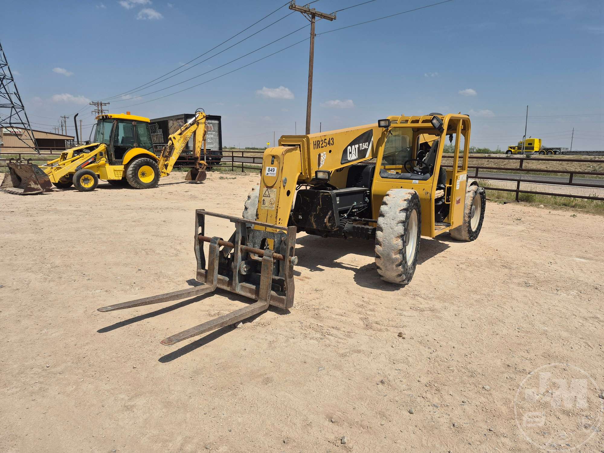 Photo of a 2008 Caterpillar TL642