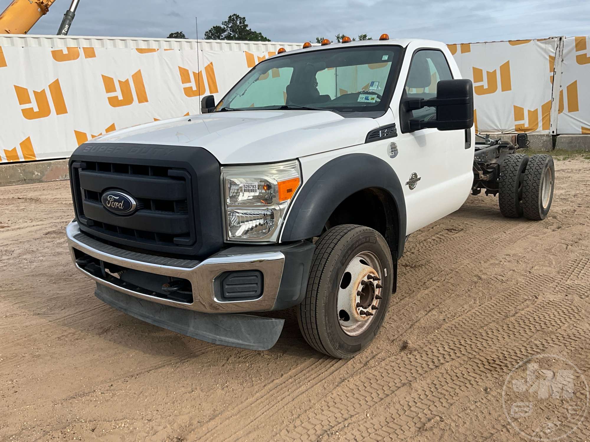 Photo of a 2015 Ford F-450XL SD
