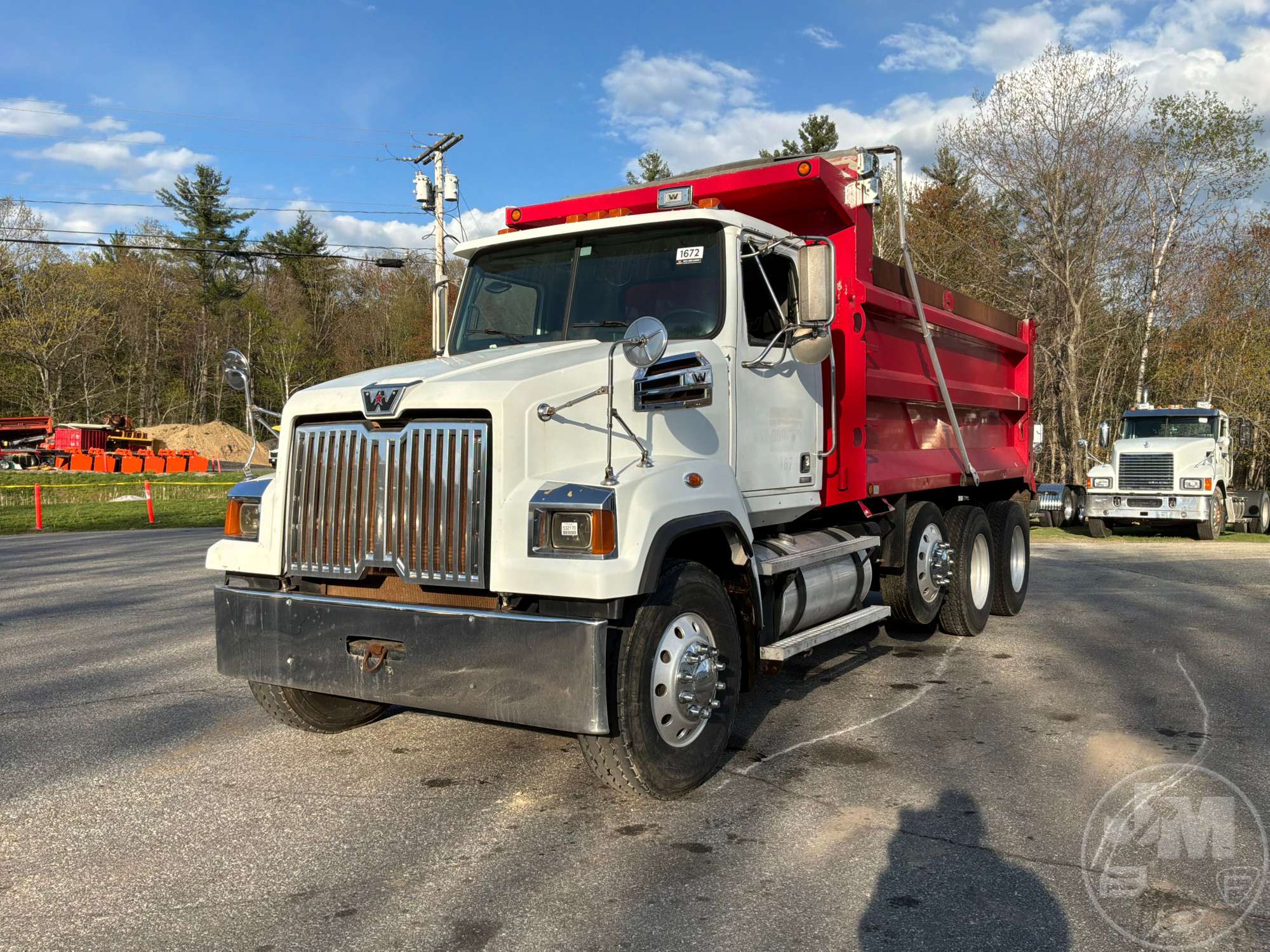 Photo of a 2014 Western Star 4700