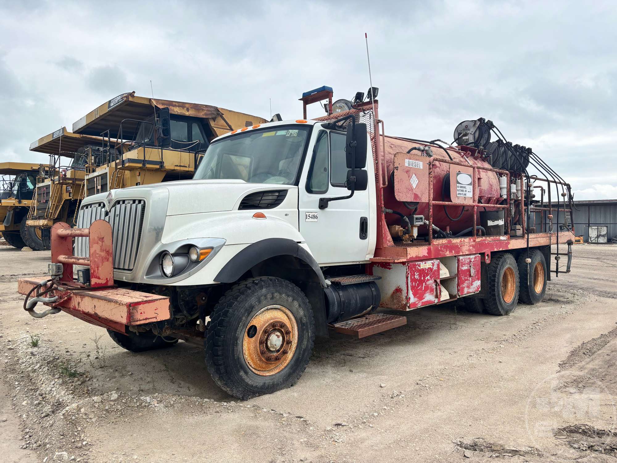 Photo of a 2010 International SF625