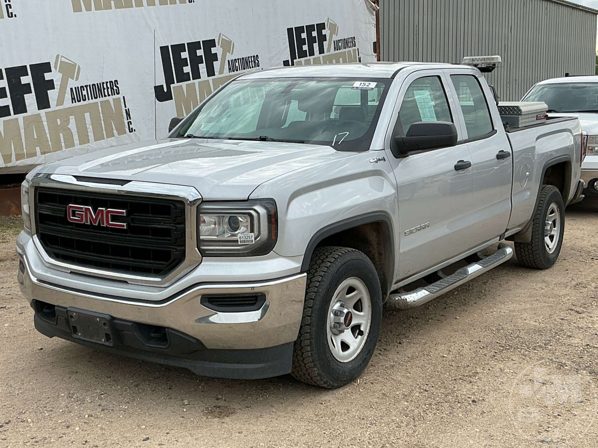 Photo of a 2017 GMC SIERRA