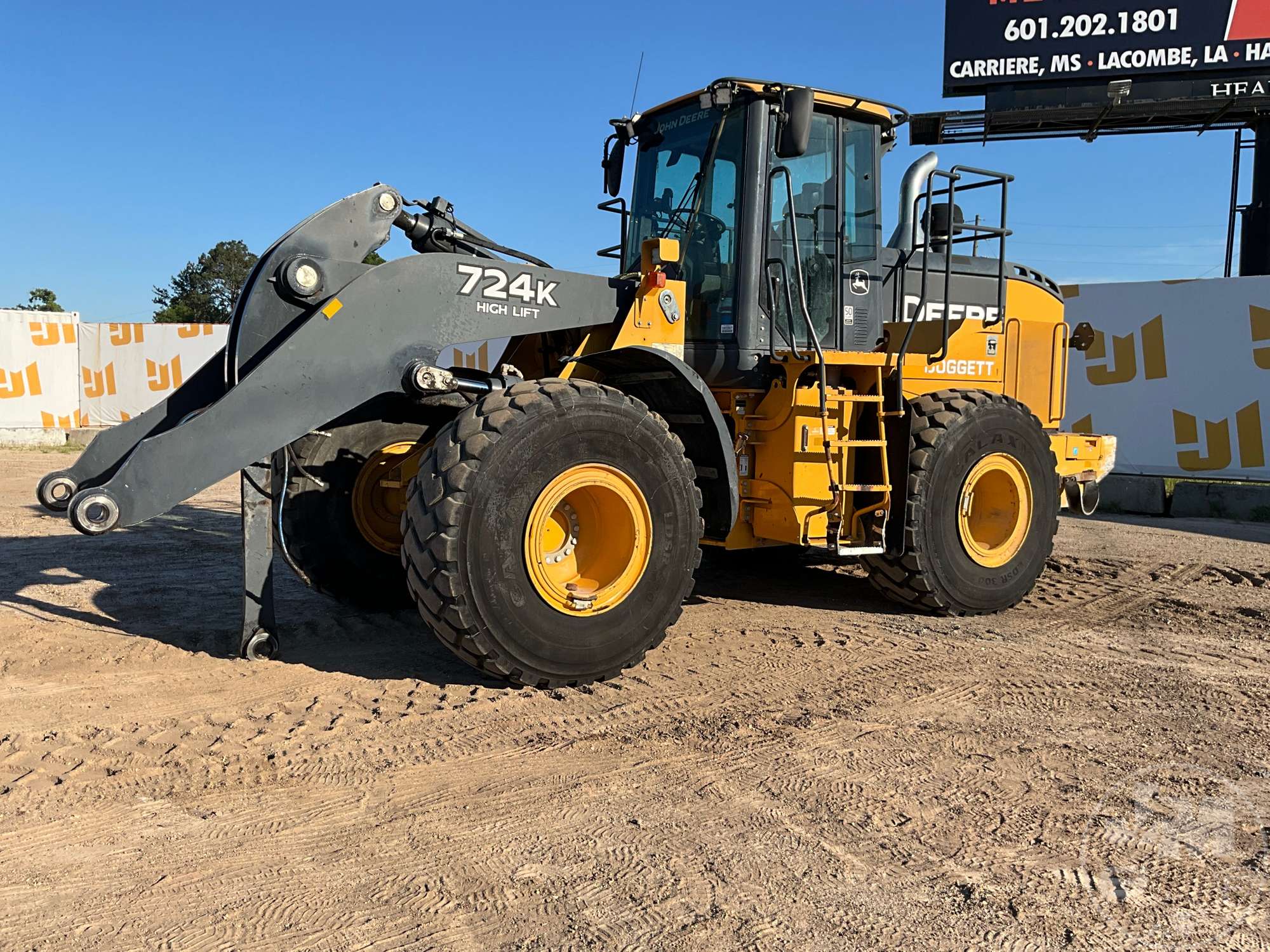 Photo of a 2019 John Deere 724K