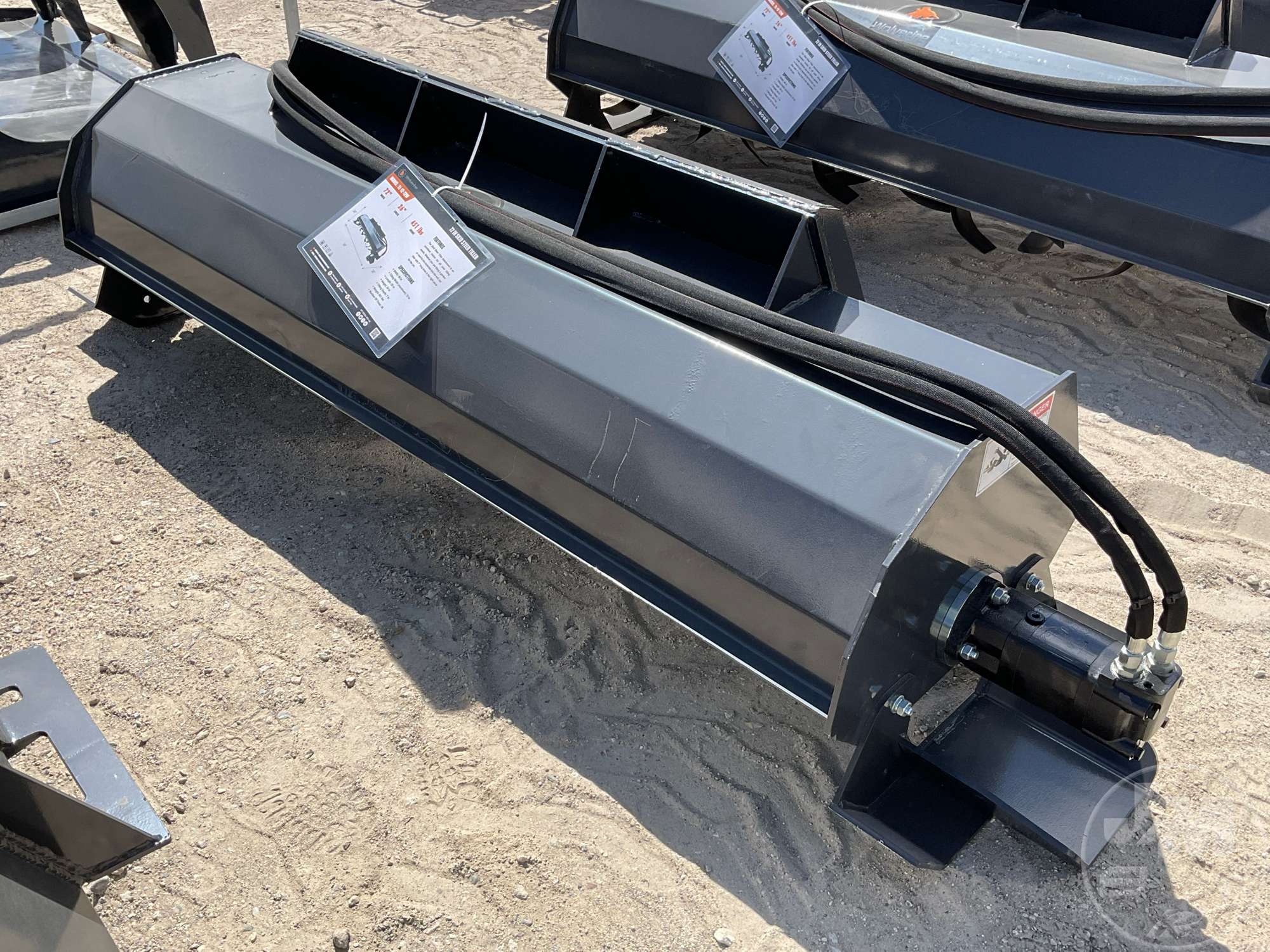Photo of a 2025 Wolverine TL-12-72W