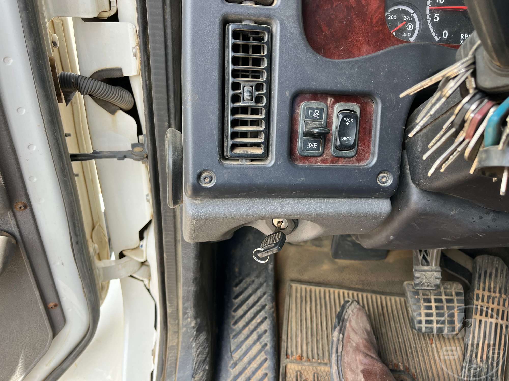 2018 Freightliner 108SD