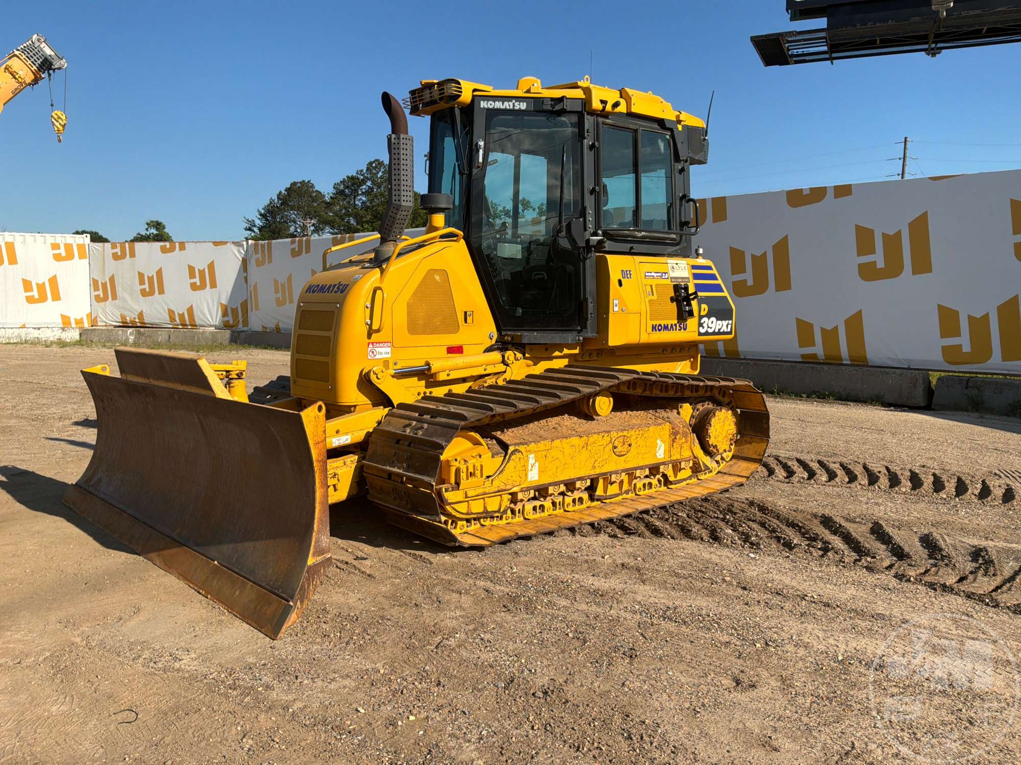 Photo of a 2022 Komatsu D39PXi-24