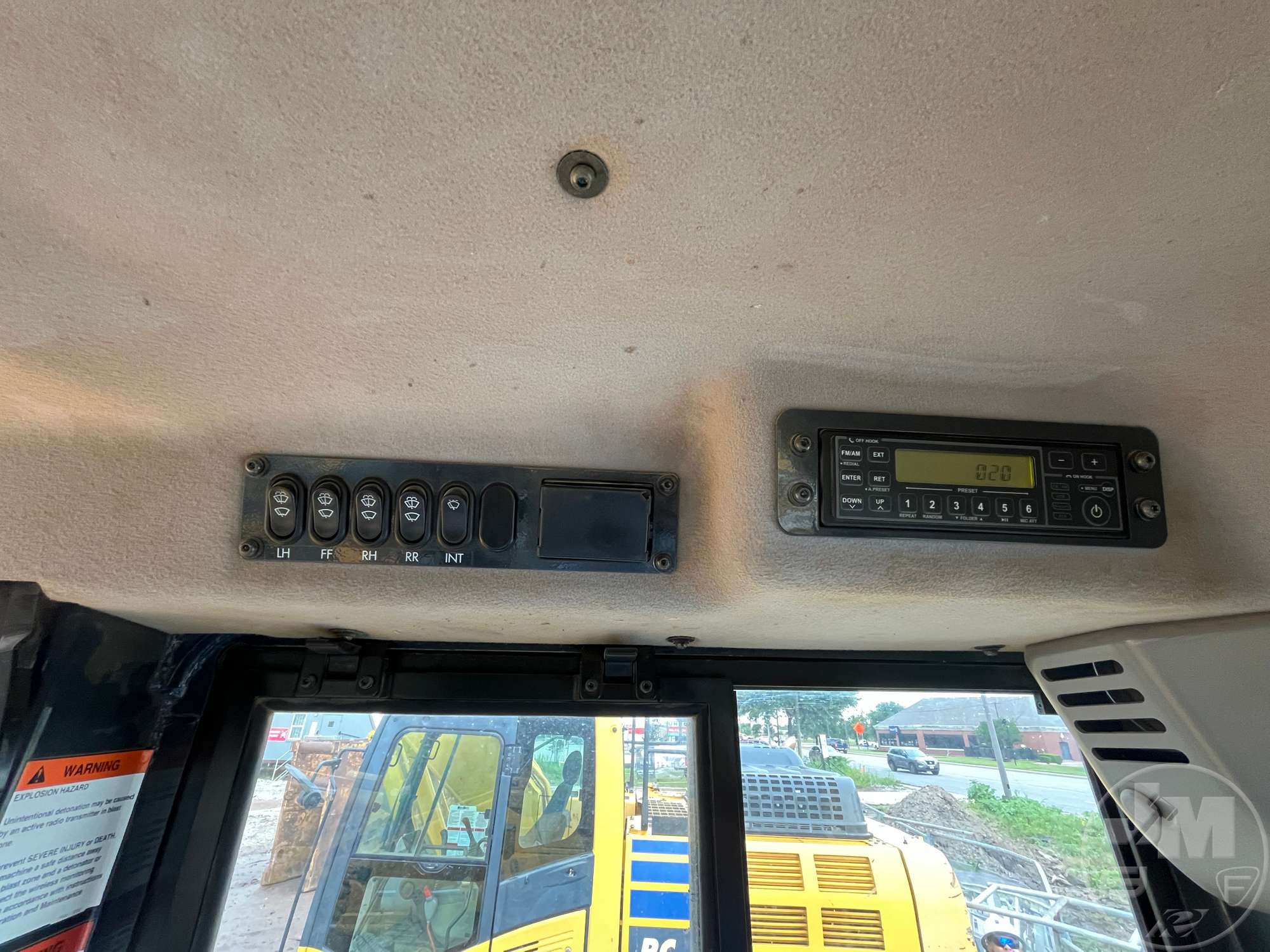 2022 Komatsu D71PX-24 LGP