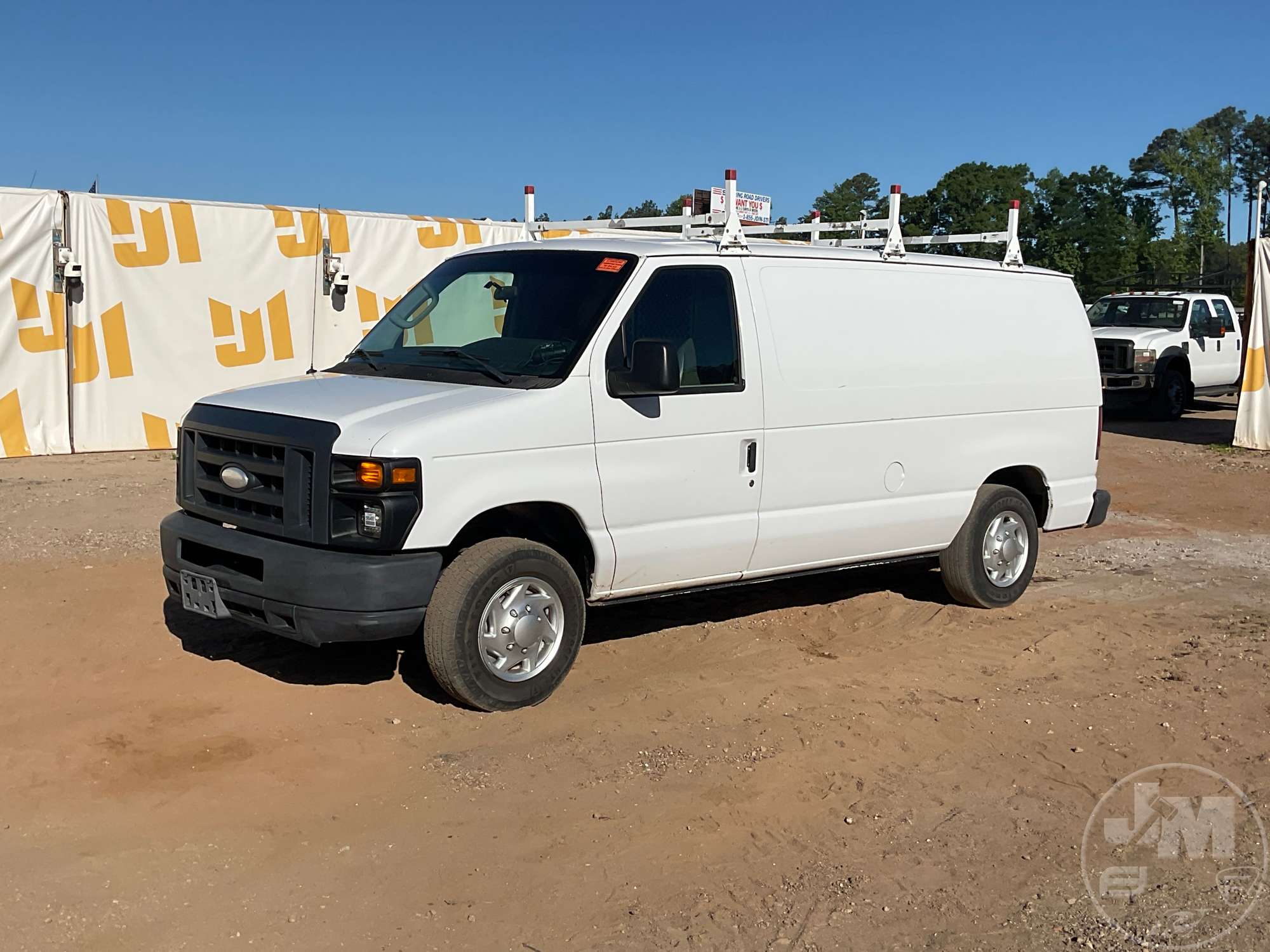 Photo of a 2014 Ford E-150