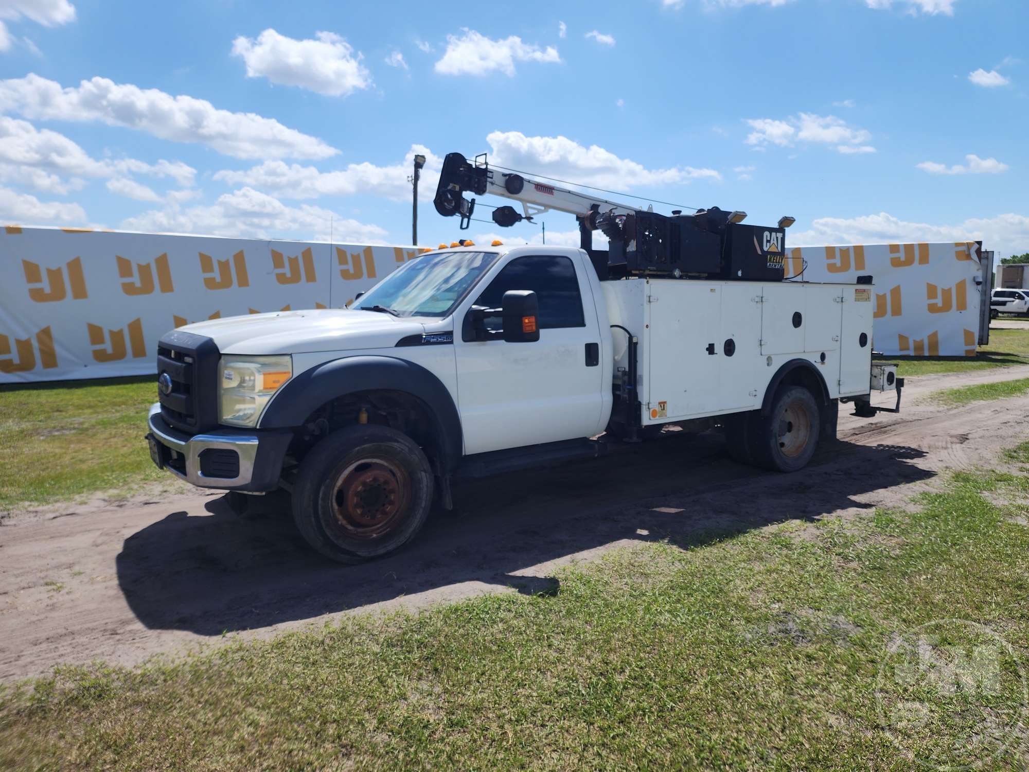 Photo of a 2015 Ford F-550