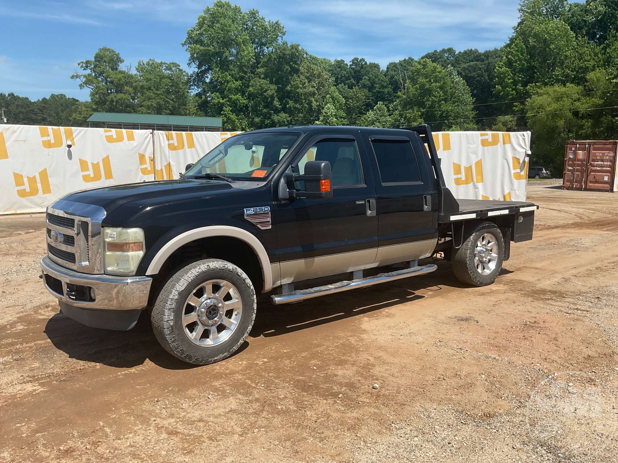 Photo of a 2008 Ford F-250 LARIAT SD
