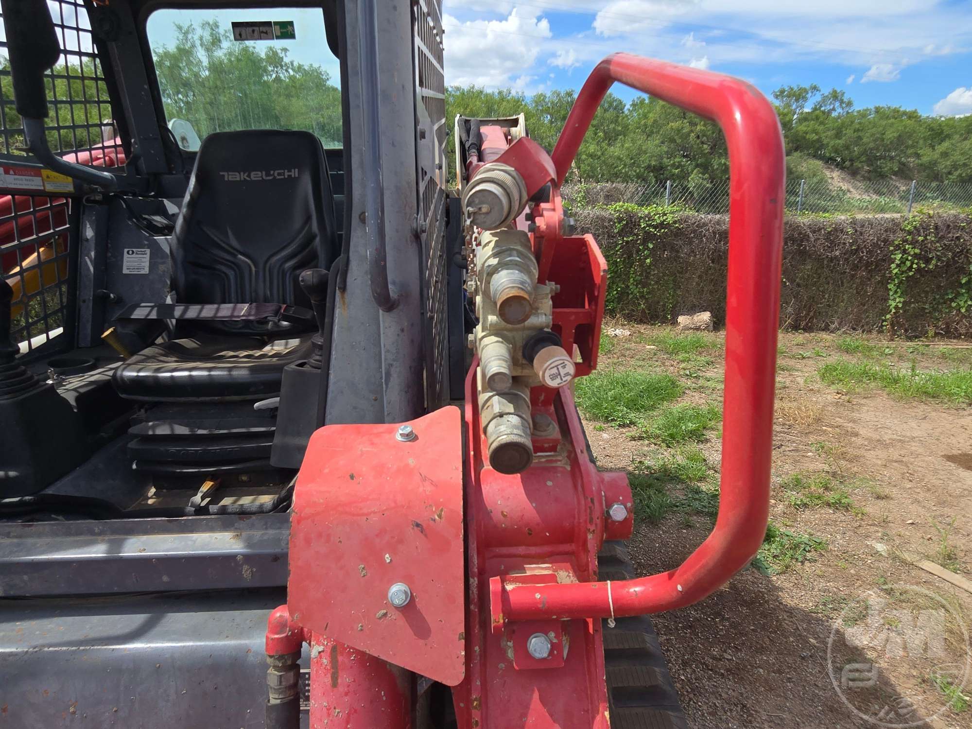 2016 Takeuchi TL12R2