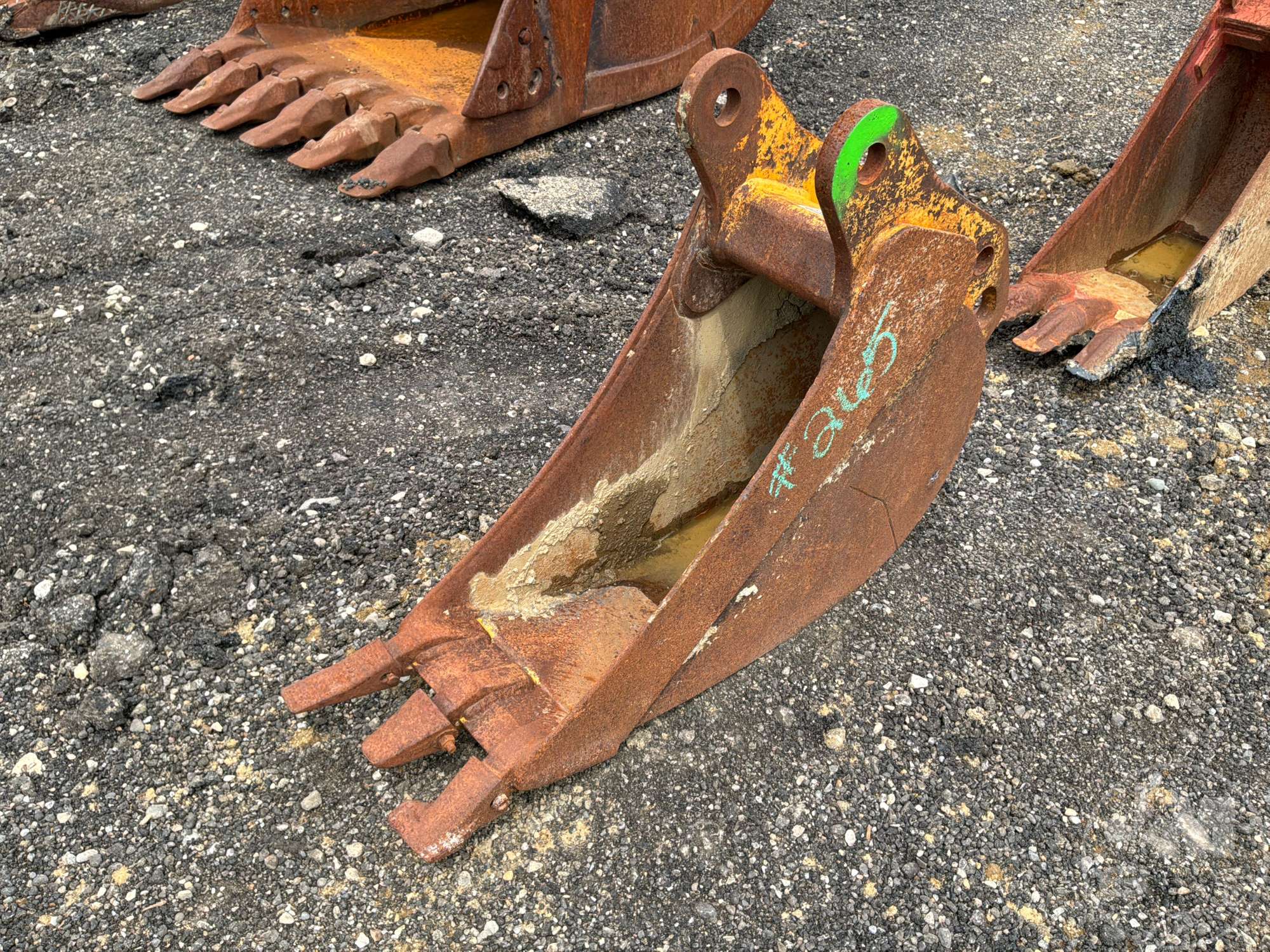 Photo of a  Caterpillar 12in.  TBK