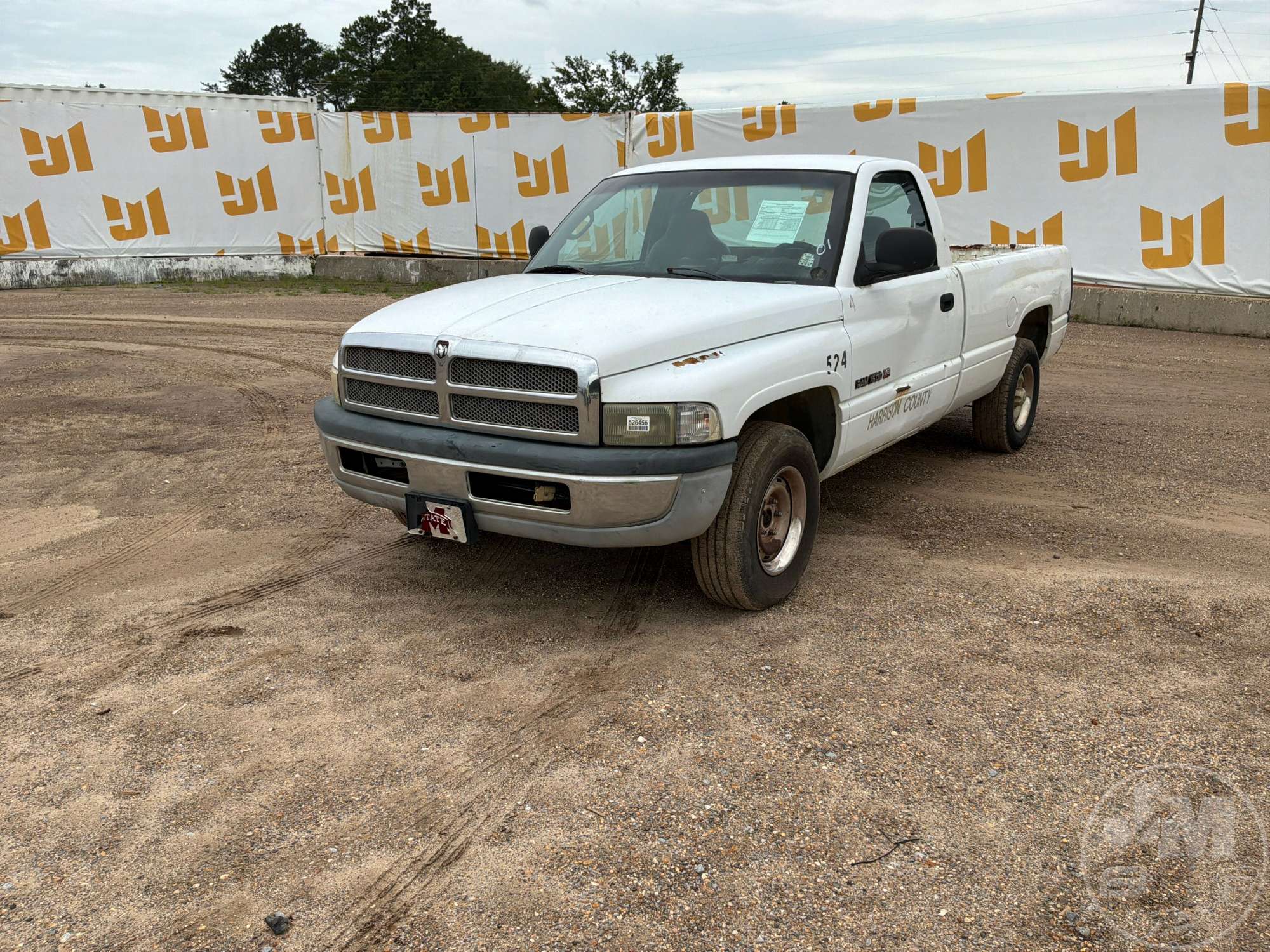 Photo of a 2001 Dodge RAM 1500