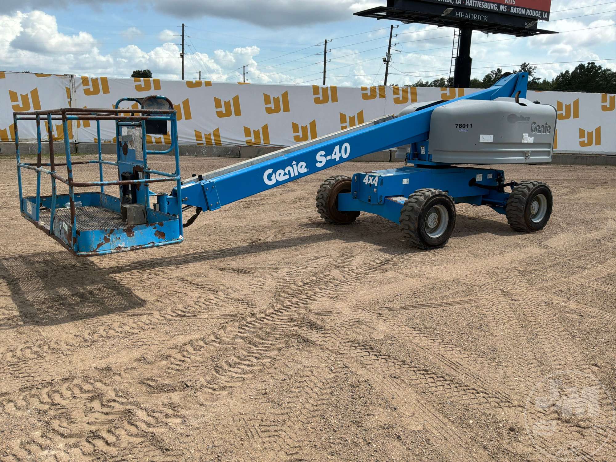 Photo of a 2015 Genie S-40