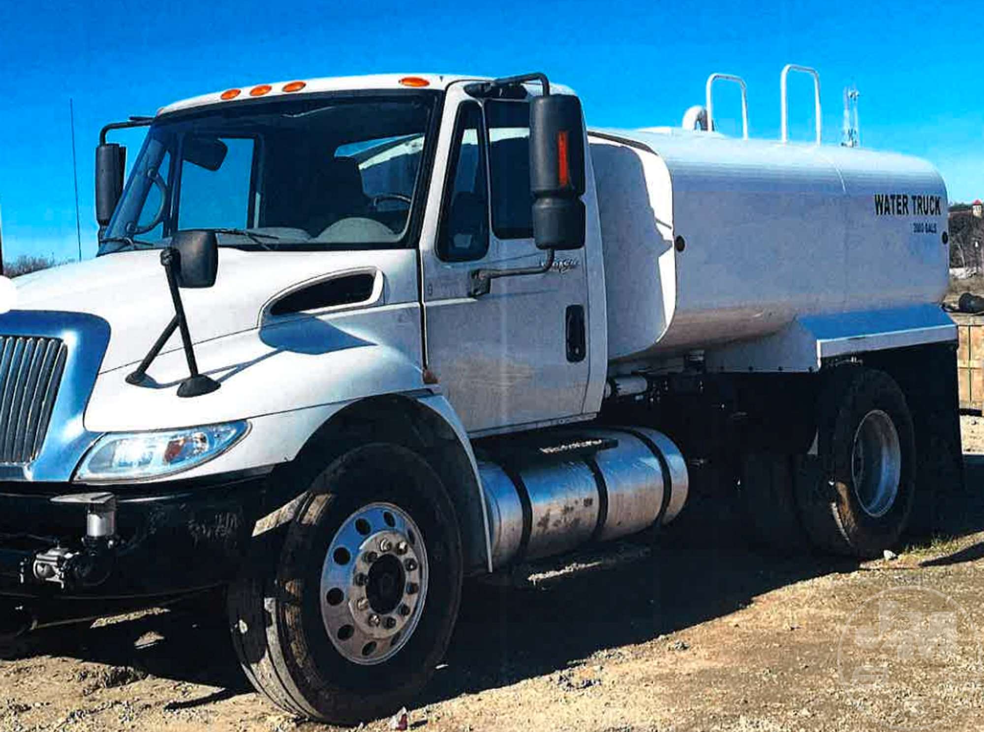 Photo of 2010 International 4300 SBA 4X2