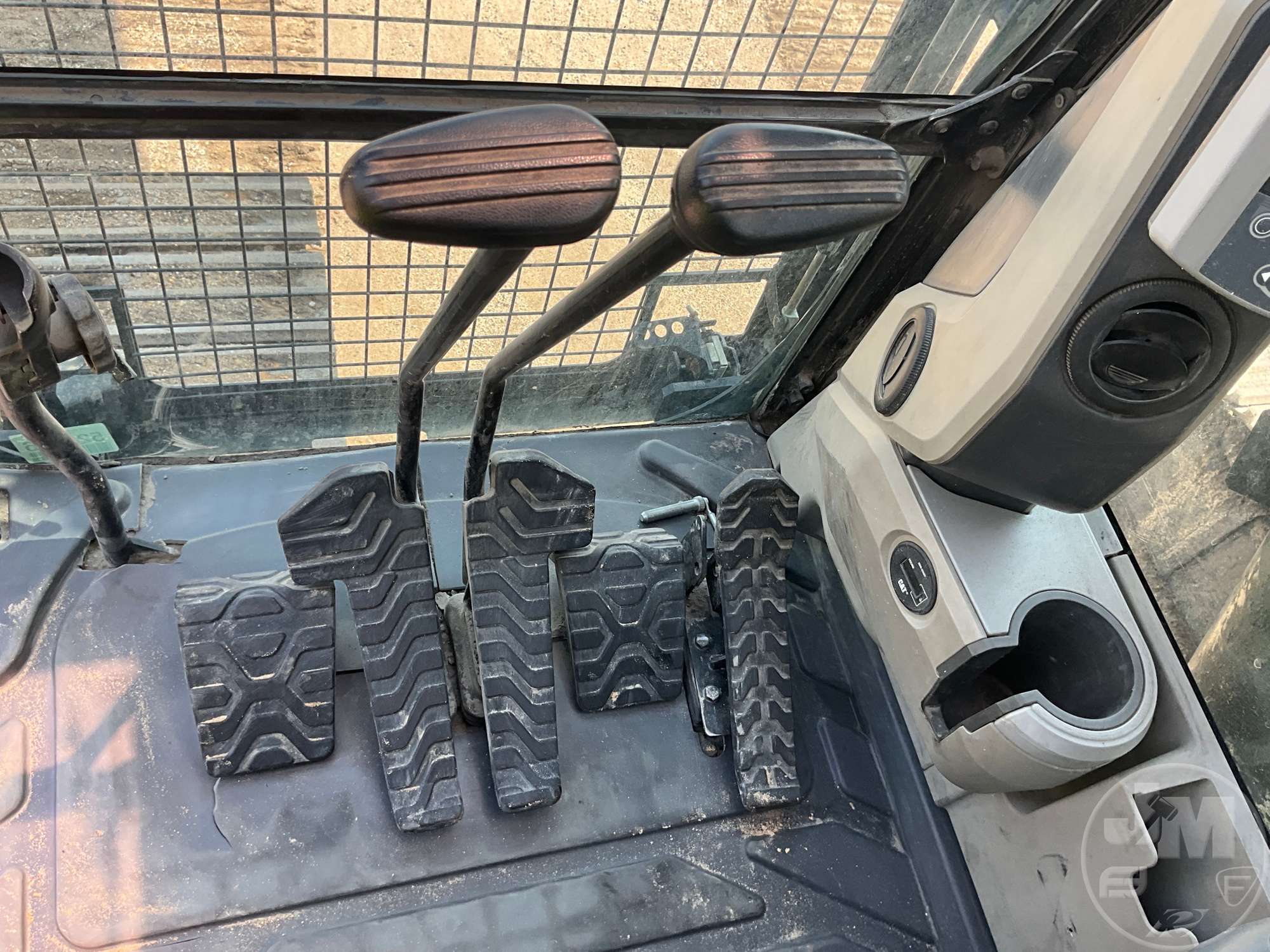 2019 Caterpillar 352F