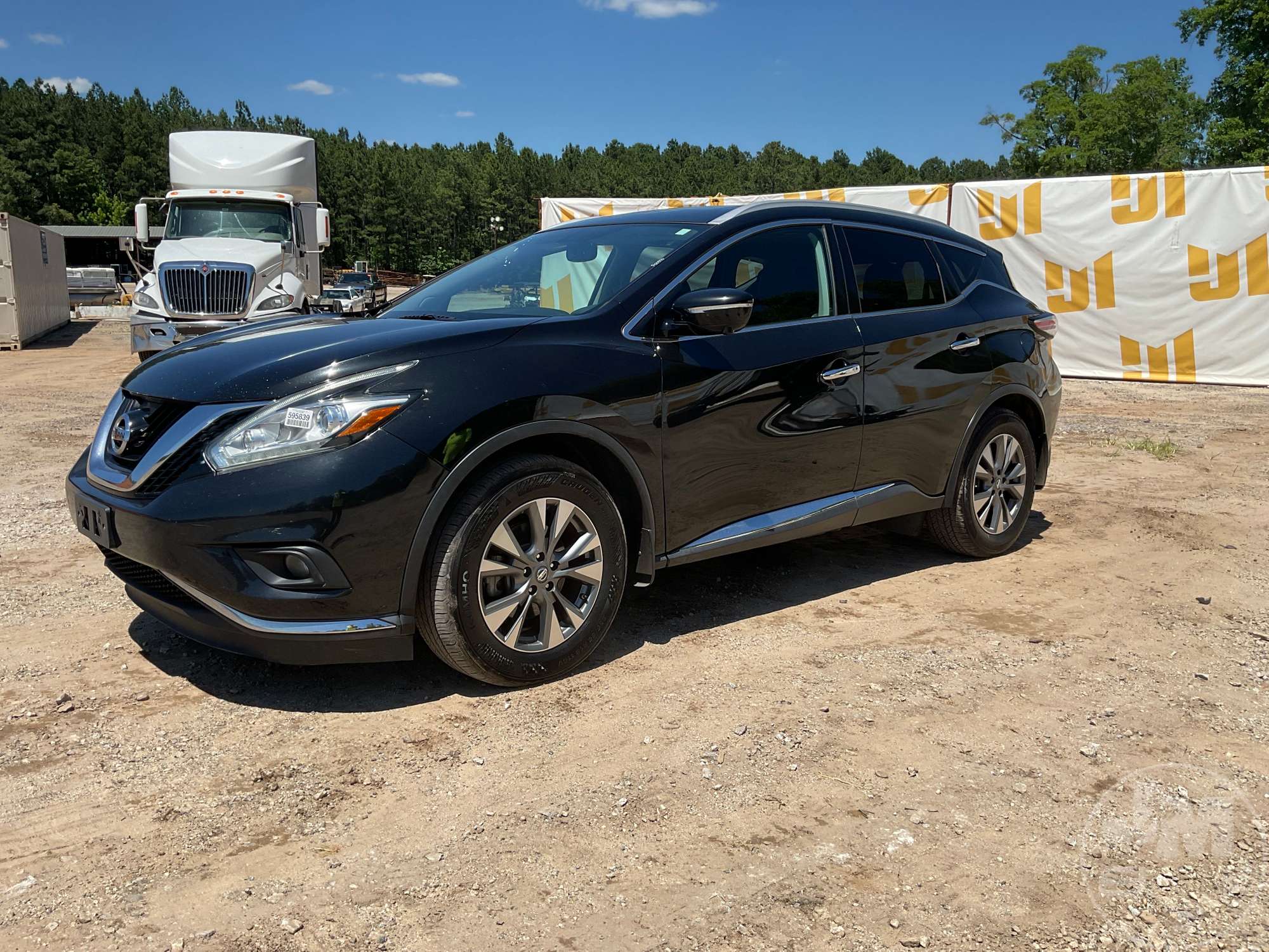 Photo of a 2015 Nissan MURANO SL