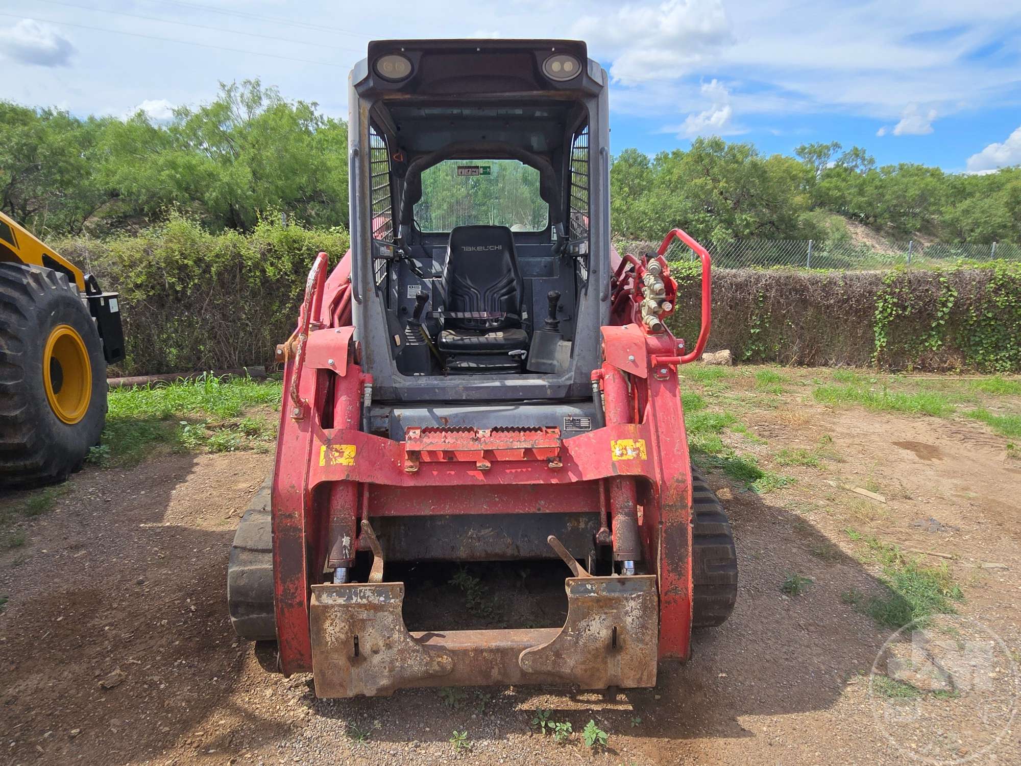 2016 Takeuchi TL12R2
