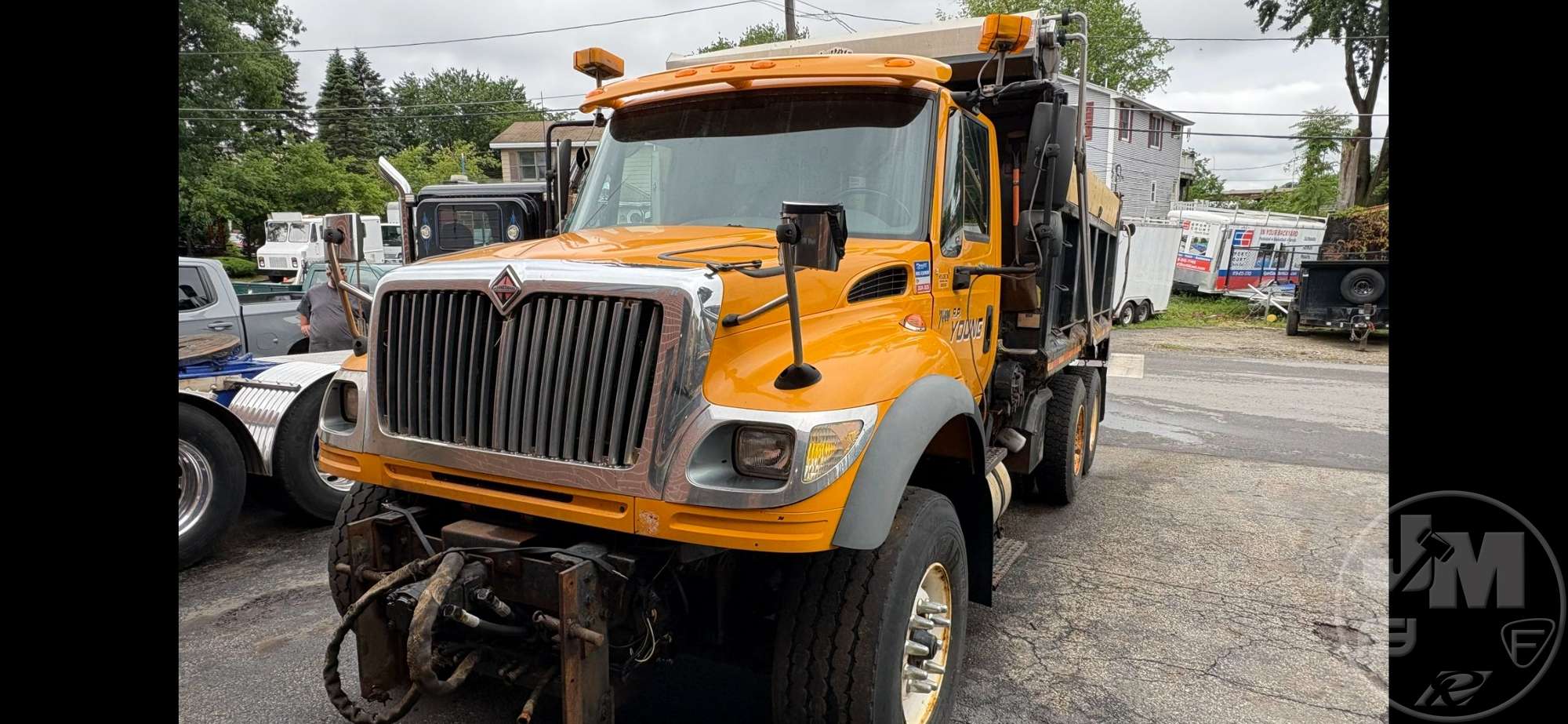 Photo of a  International 7600