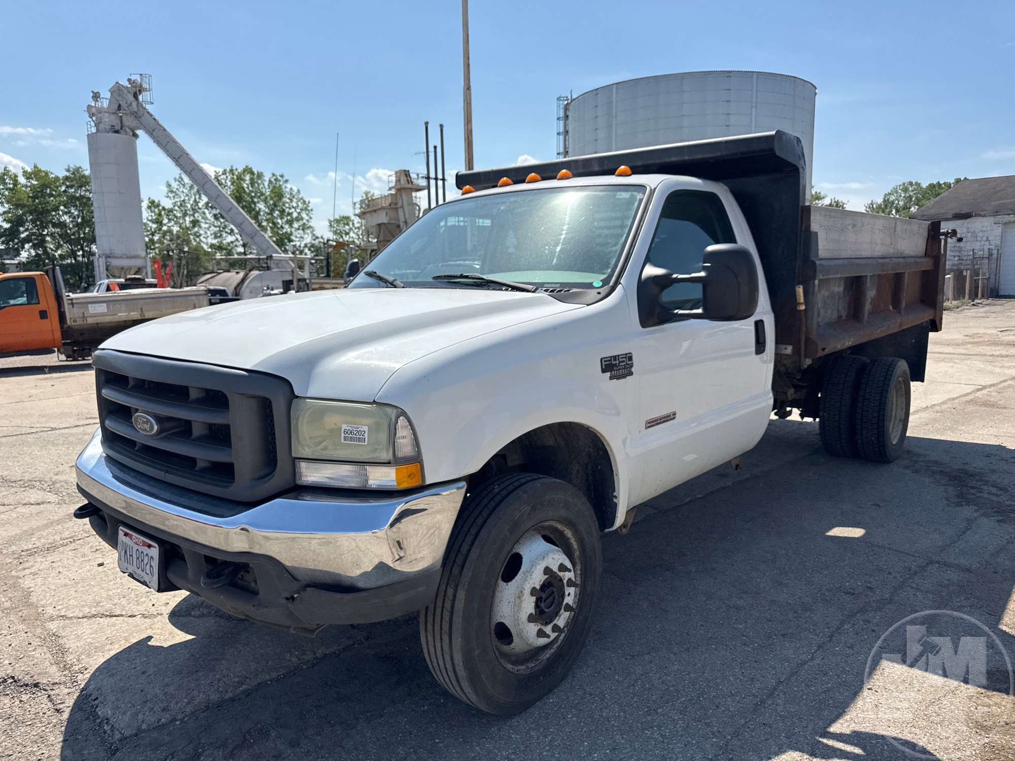 Photo of a 2004 Ford F450