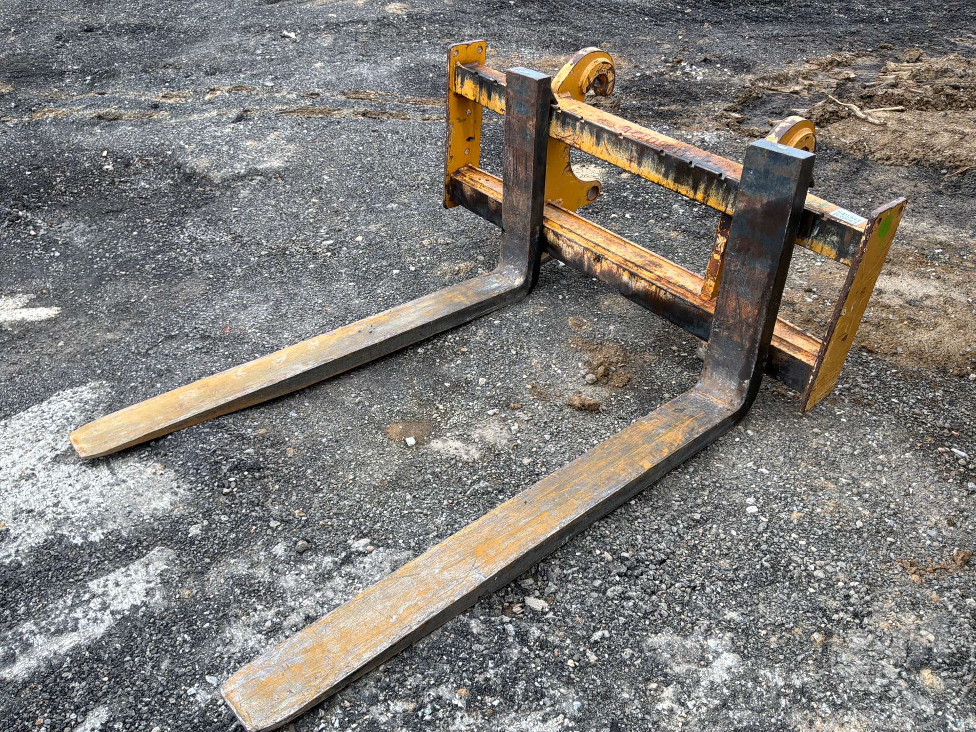 Photo of a  John Deere WHL FORKS