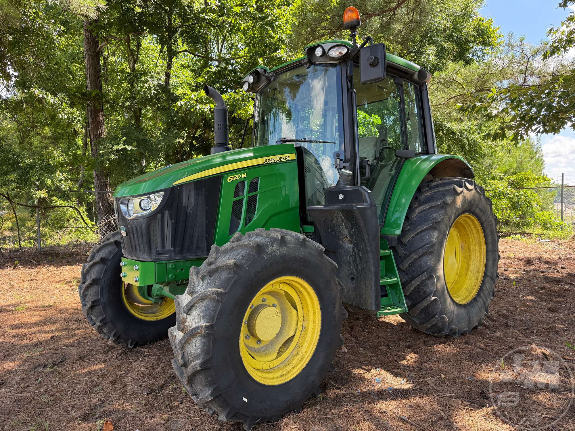 2020 John Deere 6120M
