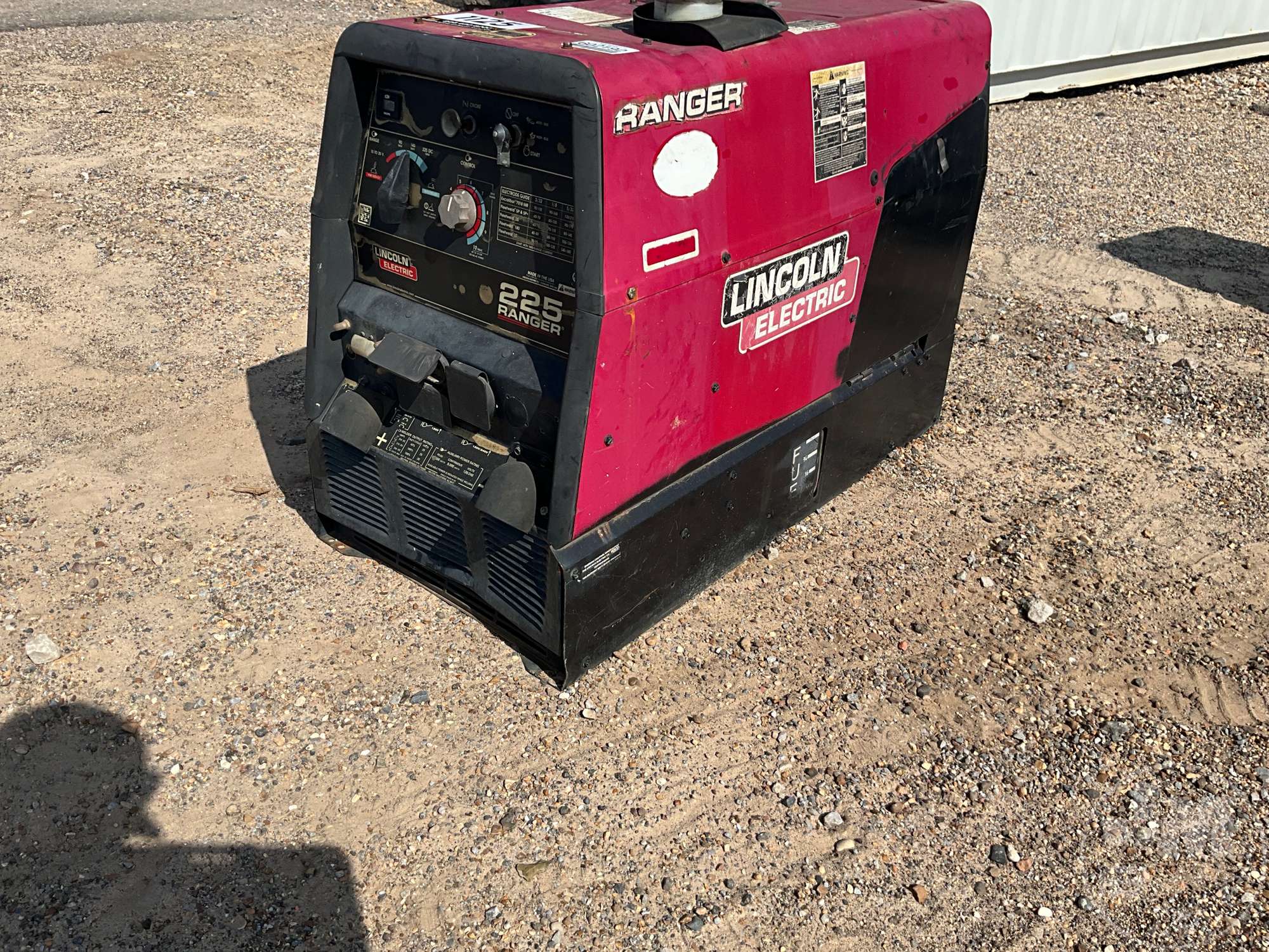 Photo of a  Lincoln RANGER 225