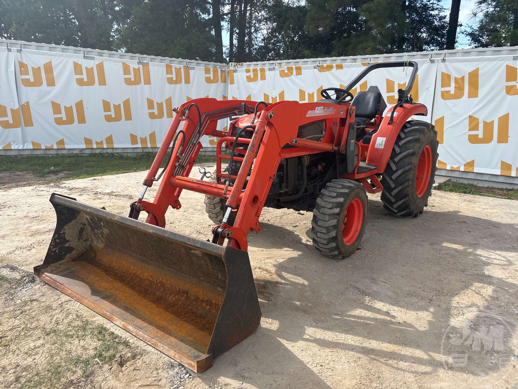 Photo of a  Kioti DK40SE