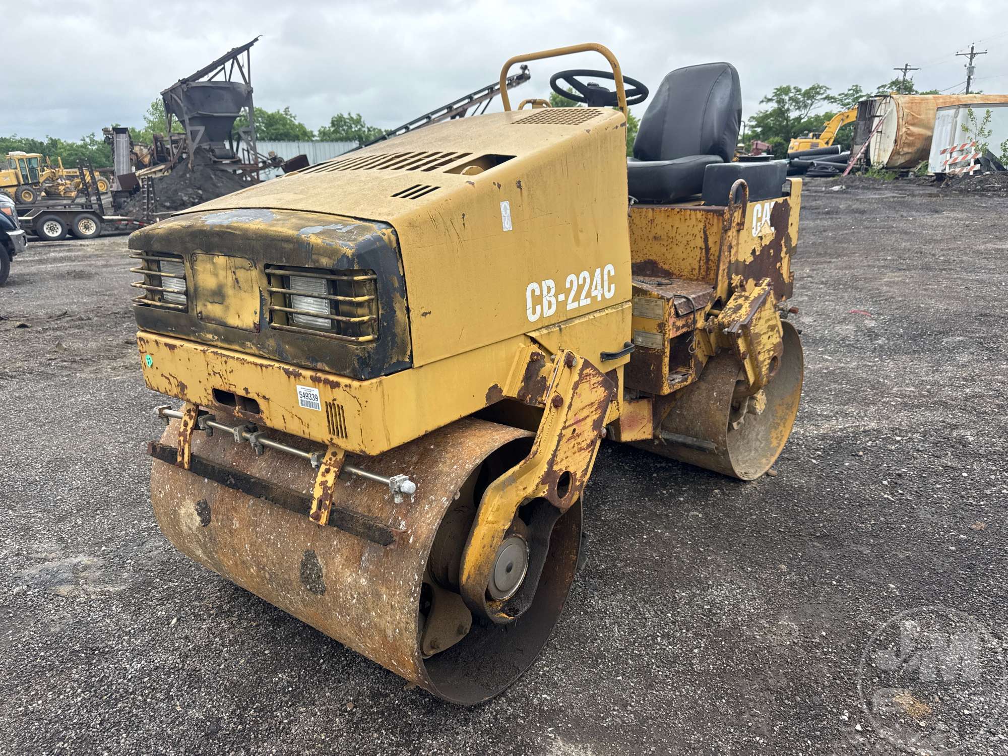 Photo of a 1998 Caterpillar CB224C