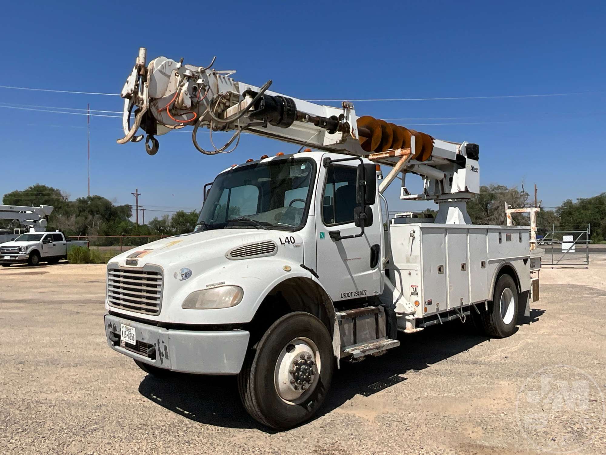 Photo of a 2014 Freightliner M2 4x4