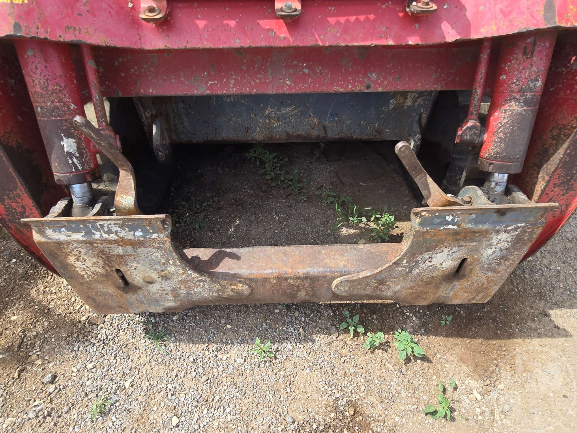 2016 Takeuchi TL12R2