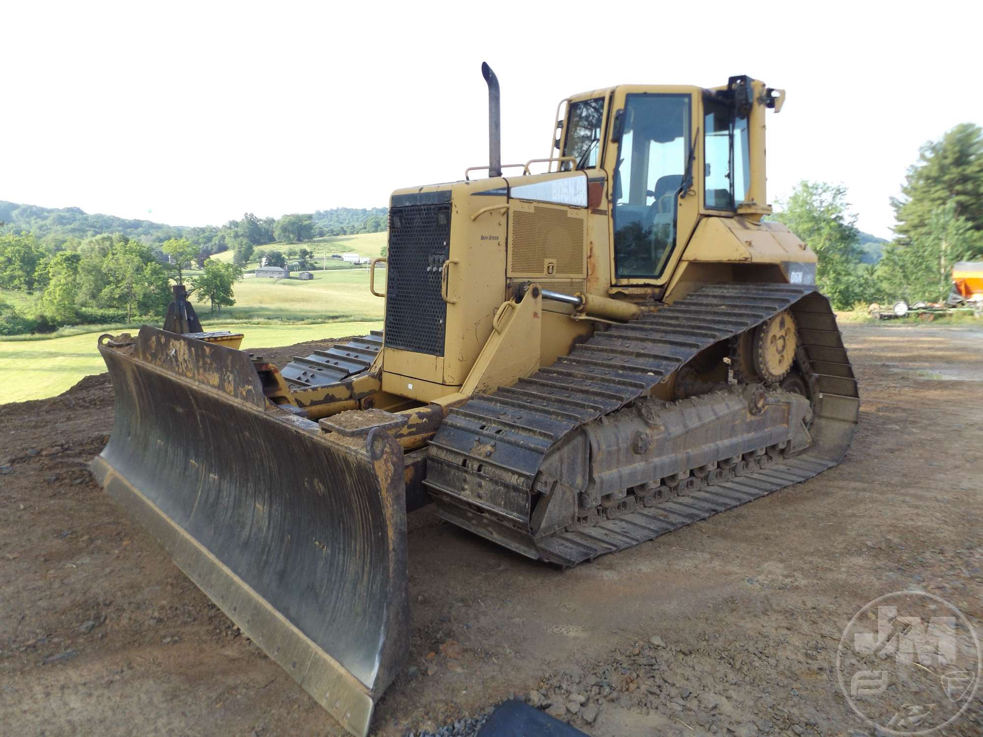 Photo of a  Caterpillar D6N LGP