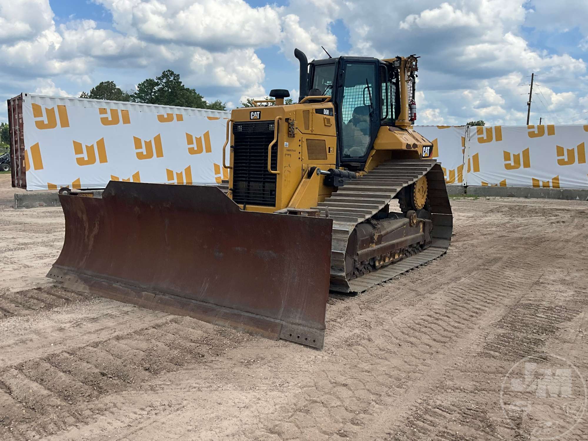 Photo of a 2019 Caterpillar D6N LGP
