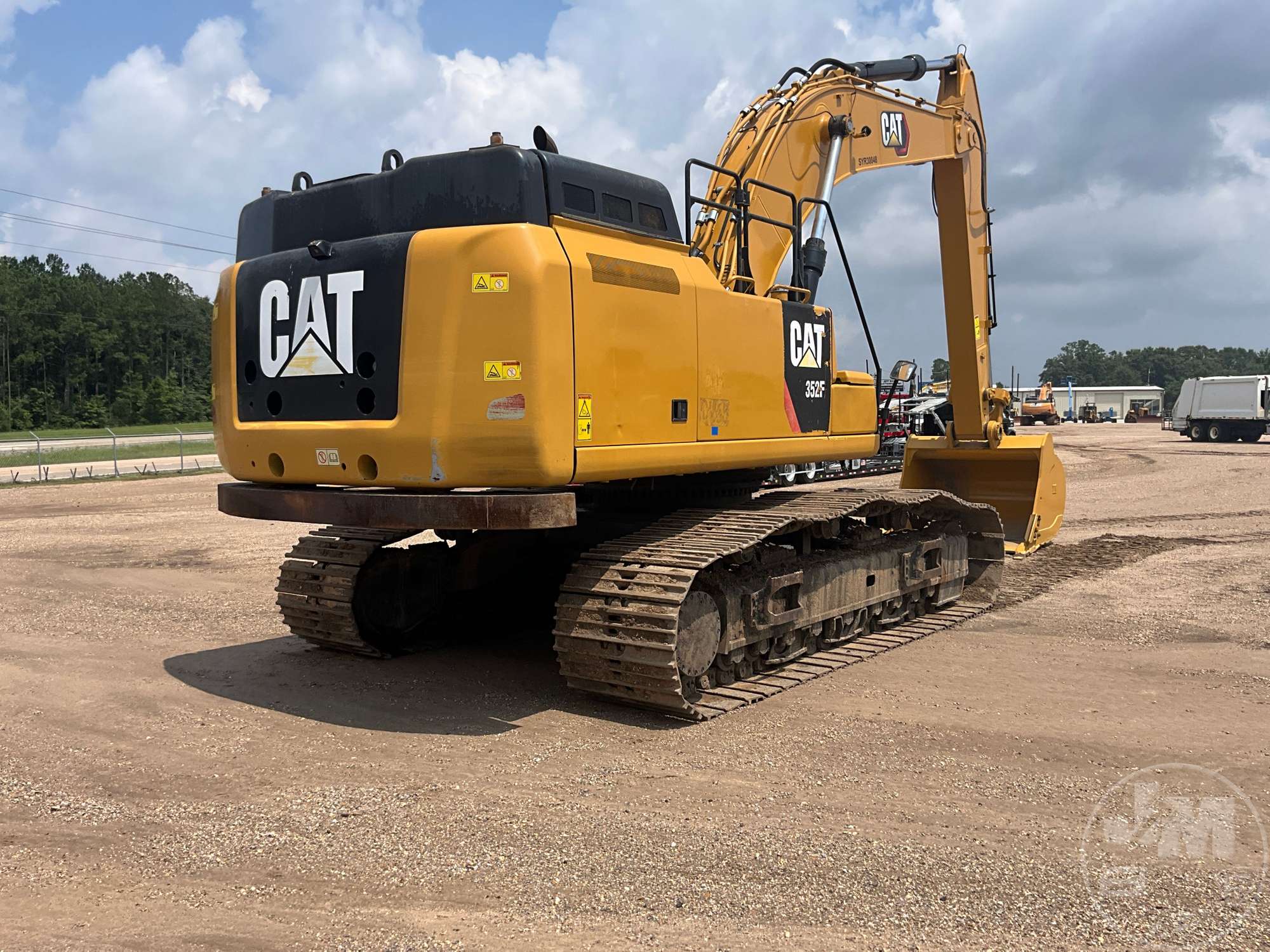 2019 Caterpillar 352F