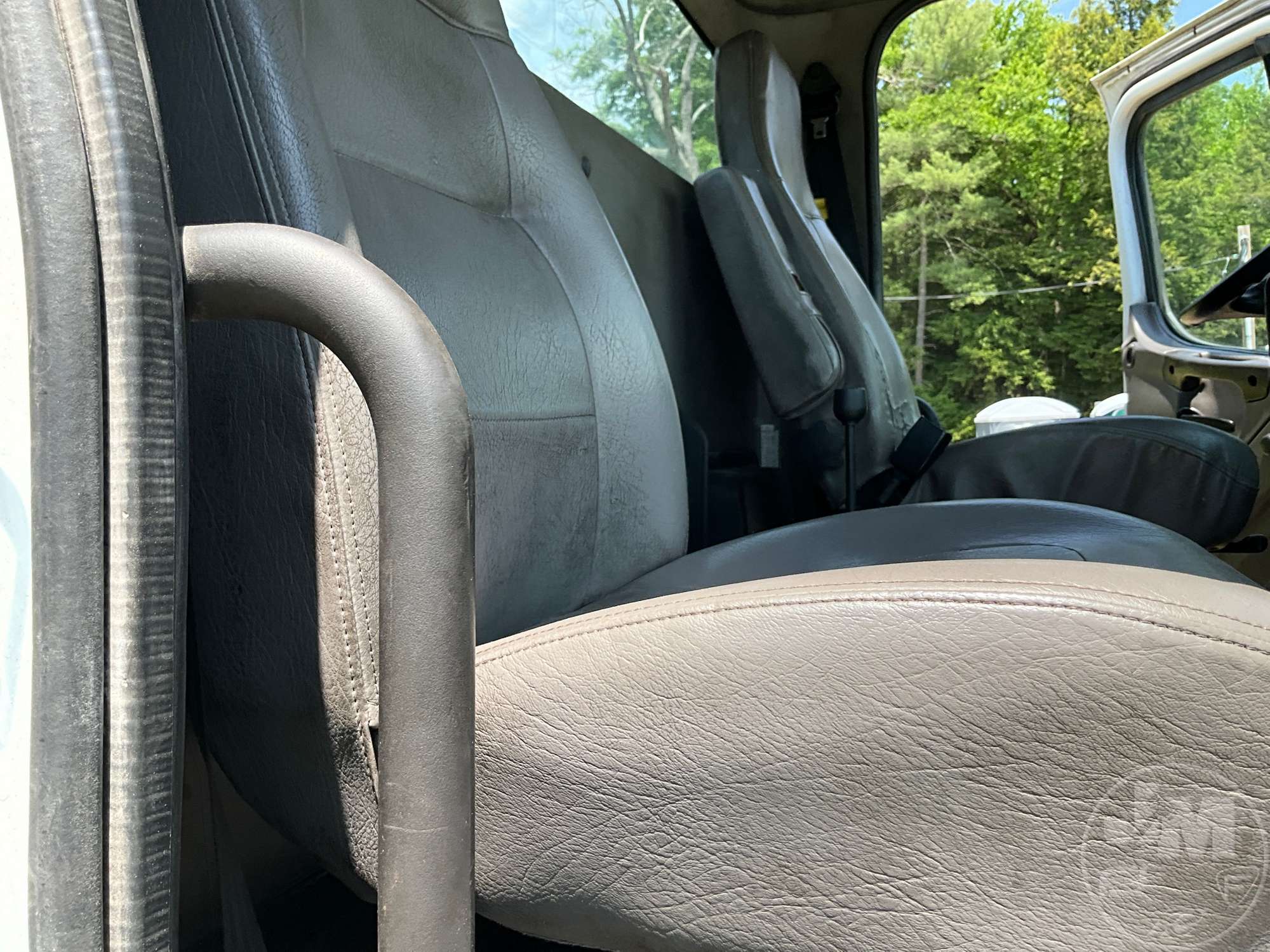 2013 Freightliner M2 112