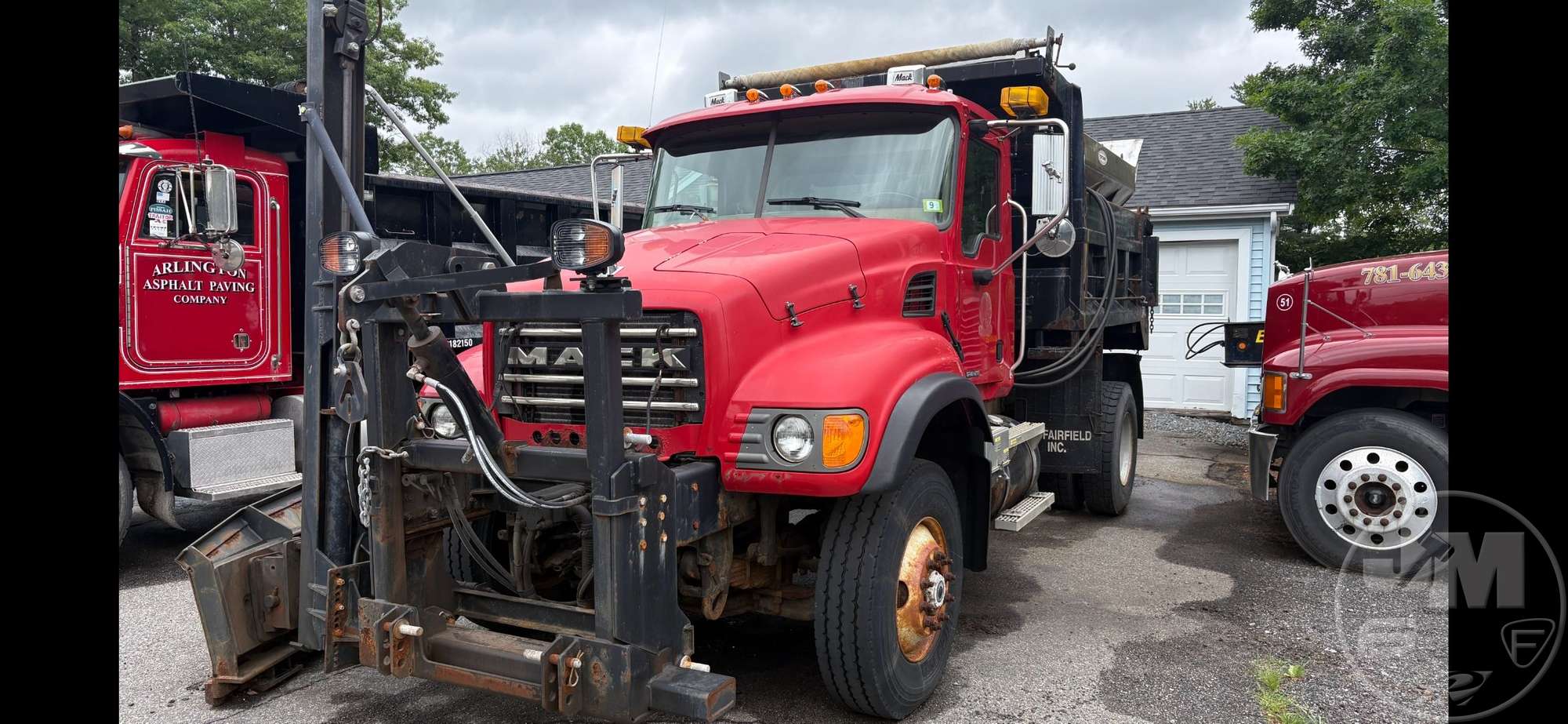 Photo of a 2005 Mack CV Granite