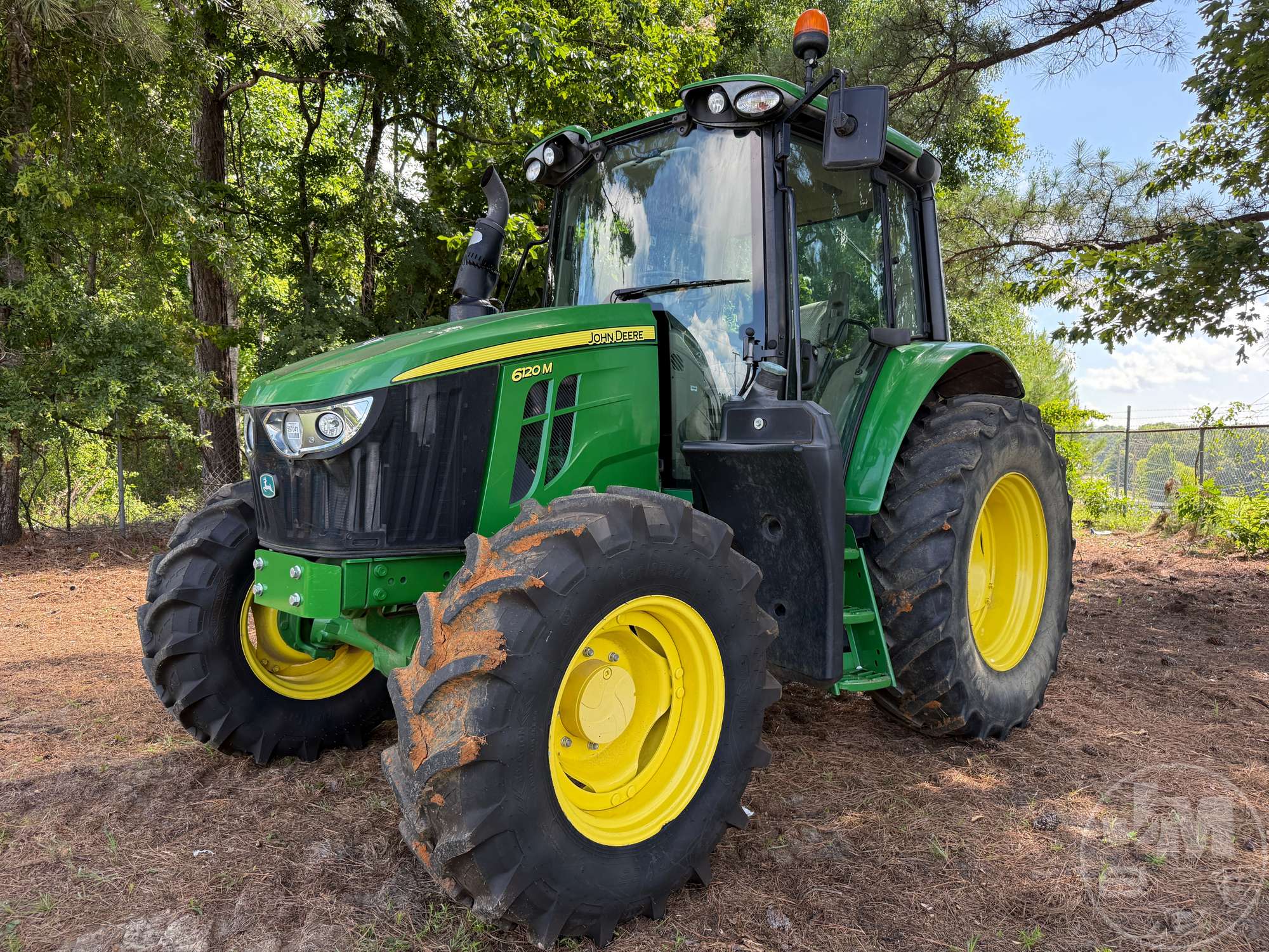 2020 John Deere 6120M