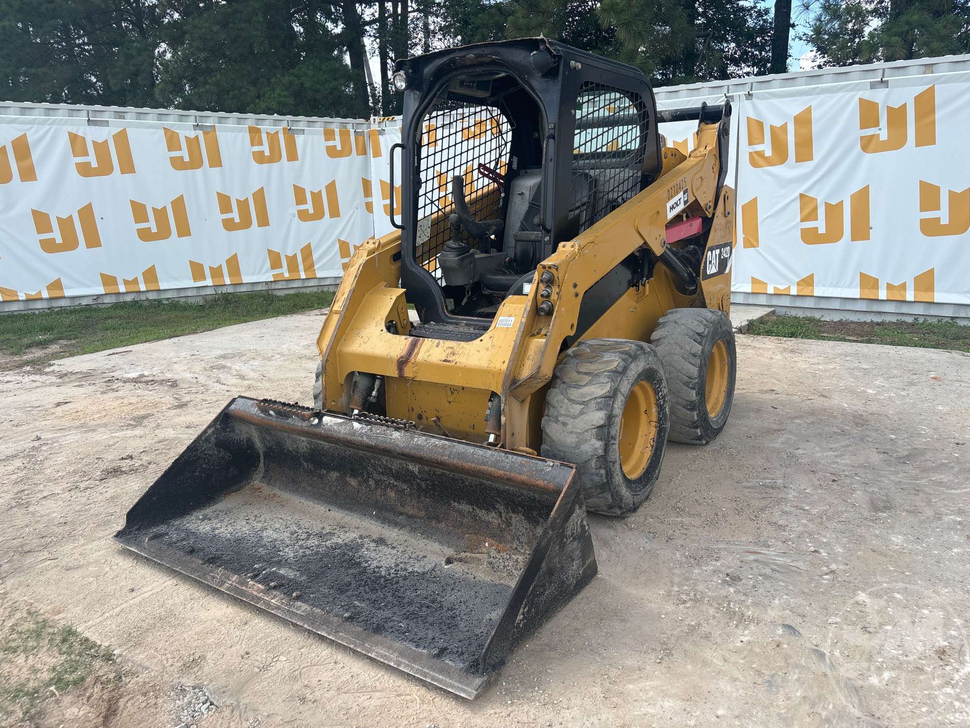 Photo of a 2014 Caterpillar 242D