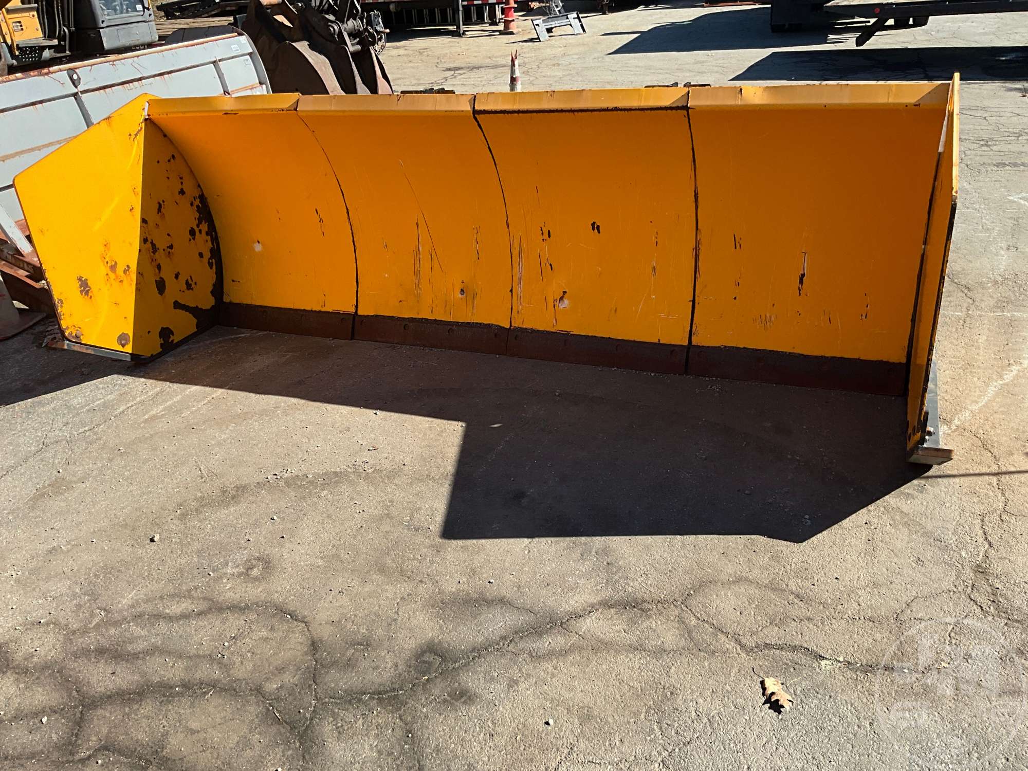 Photo of a  Arctic SECTIONAL SNOW PUSHER