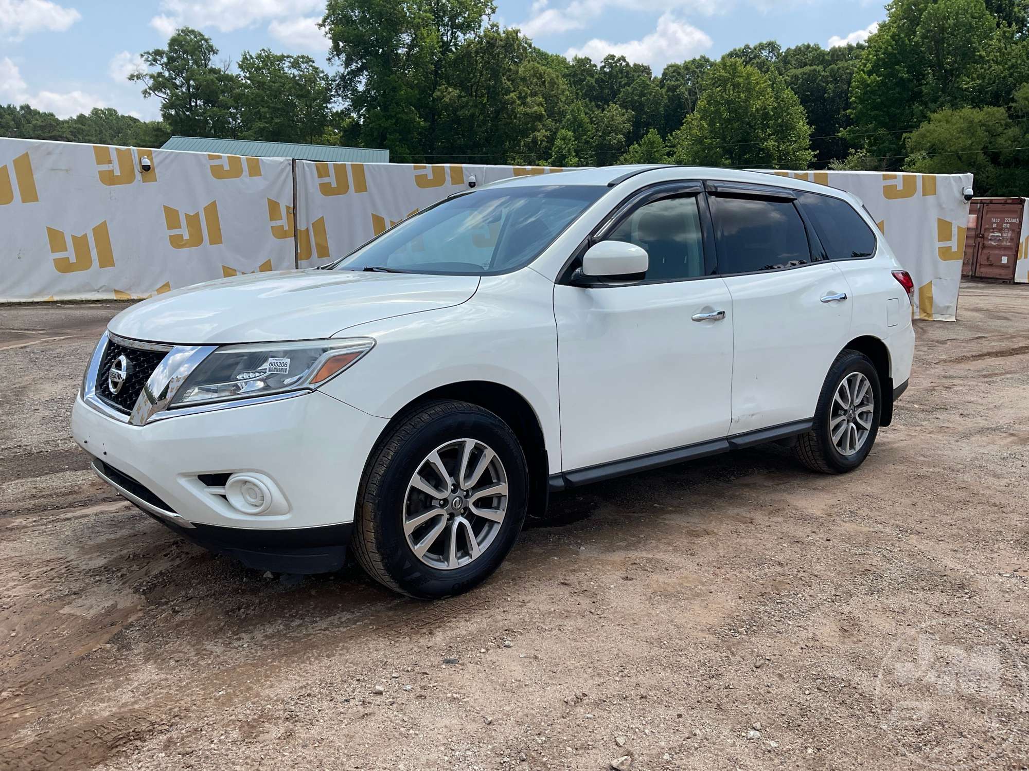 Photo of a 2014 Nissan PATHFINDER