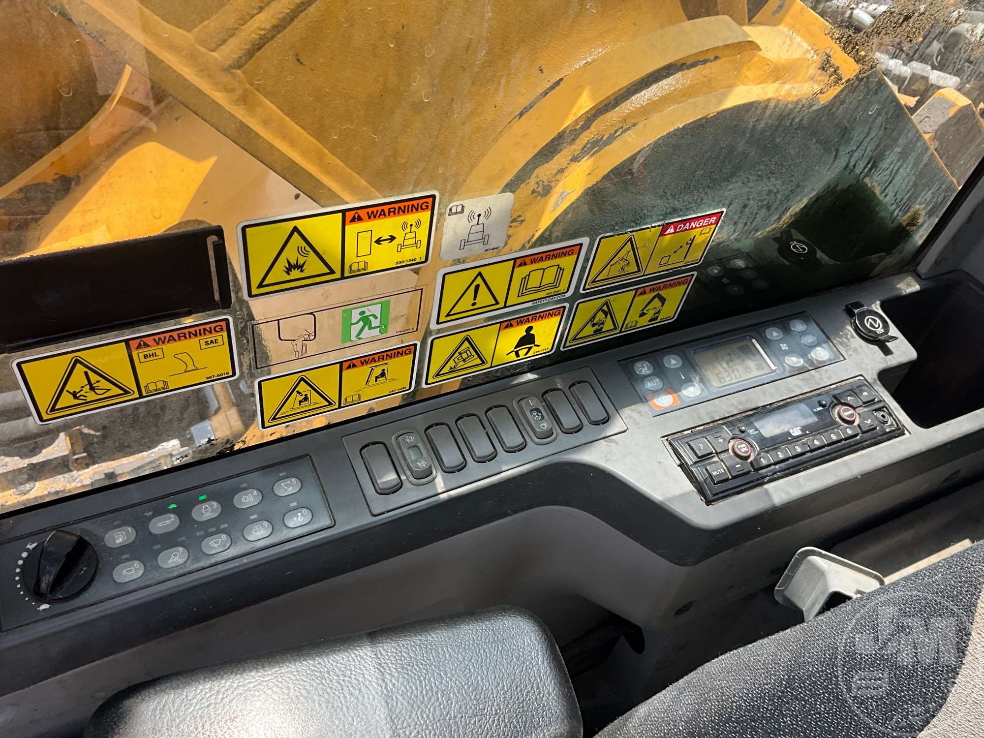 2019 Caterpillar 352F