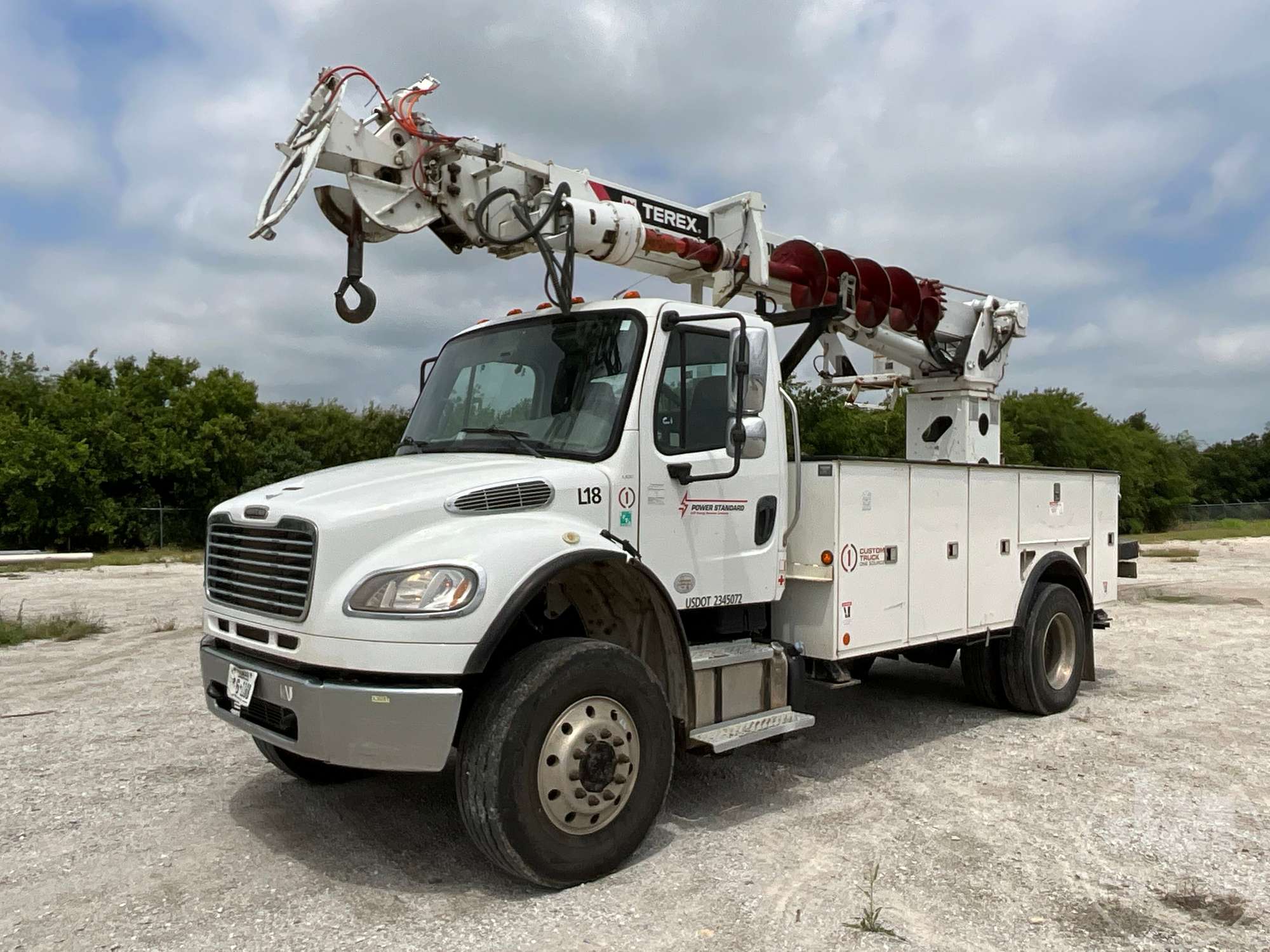 Photo of a 2020 Freightliner M2 4x4