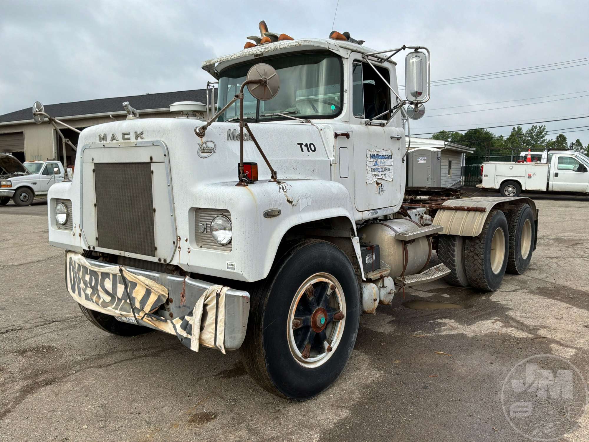 Photo of a 1986 Mack RS688LST