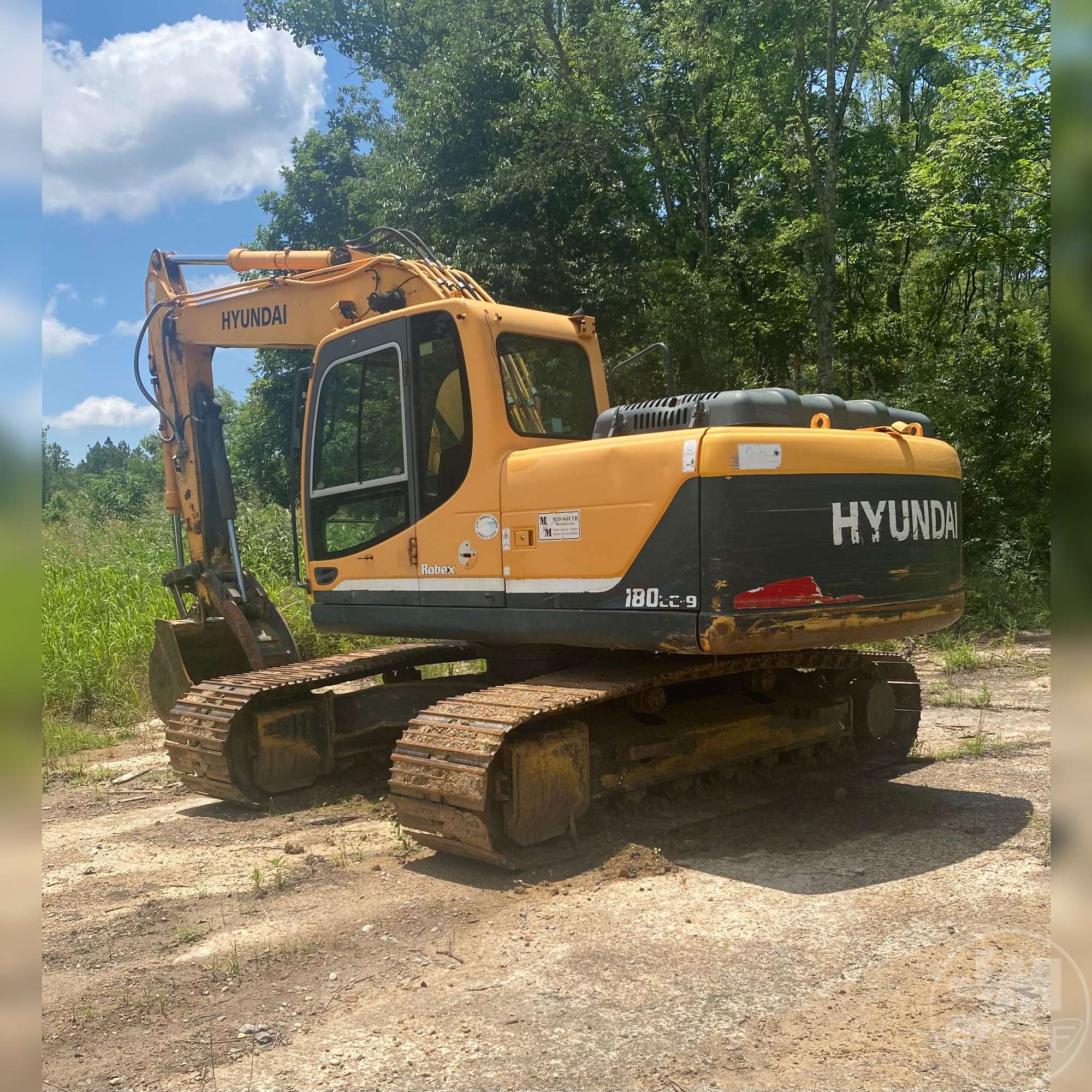 Photo of a 2011 Hyundai HX180LC-9